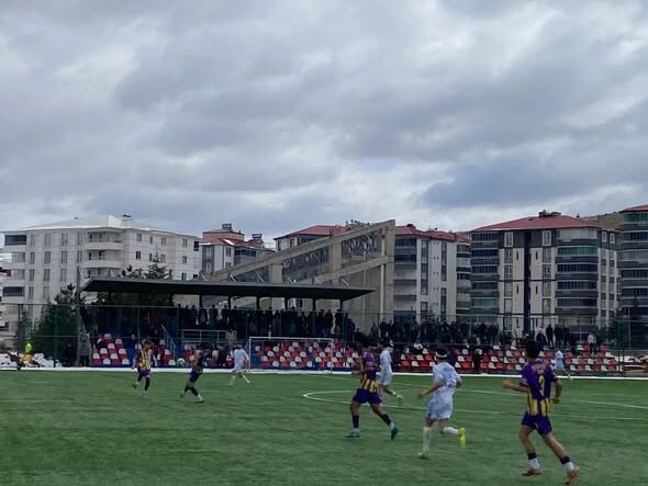 645887832 18087806045468161 2381232591247544040 N