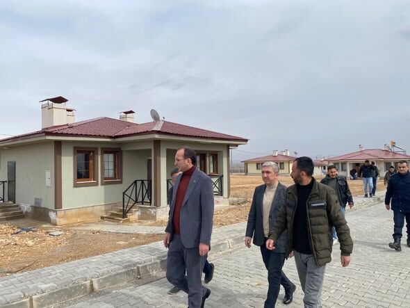 649075729 18088331297468161 2115838291760284415 N