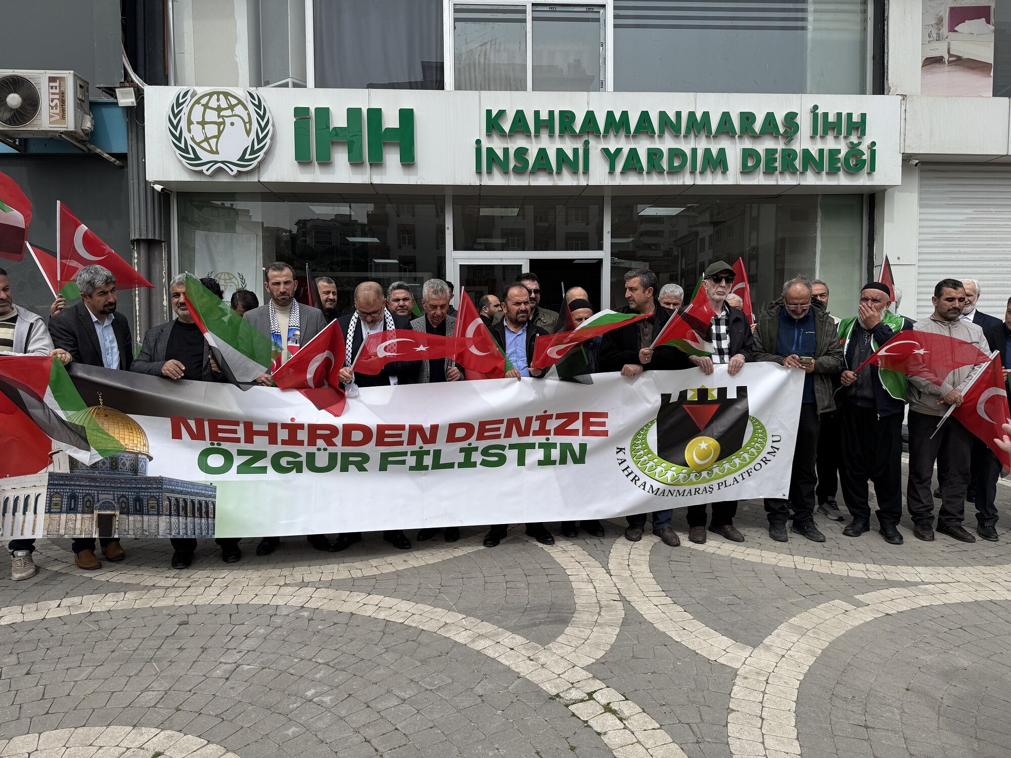 Abd Ve İsrail'in İran, Lübnan Ve Gazze'ye Yönelik Saldırıları Kahramanmaraş'ta Protesto Edildi (2)