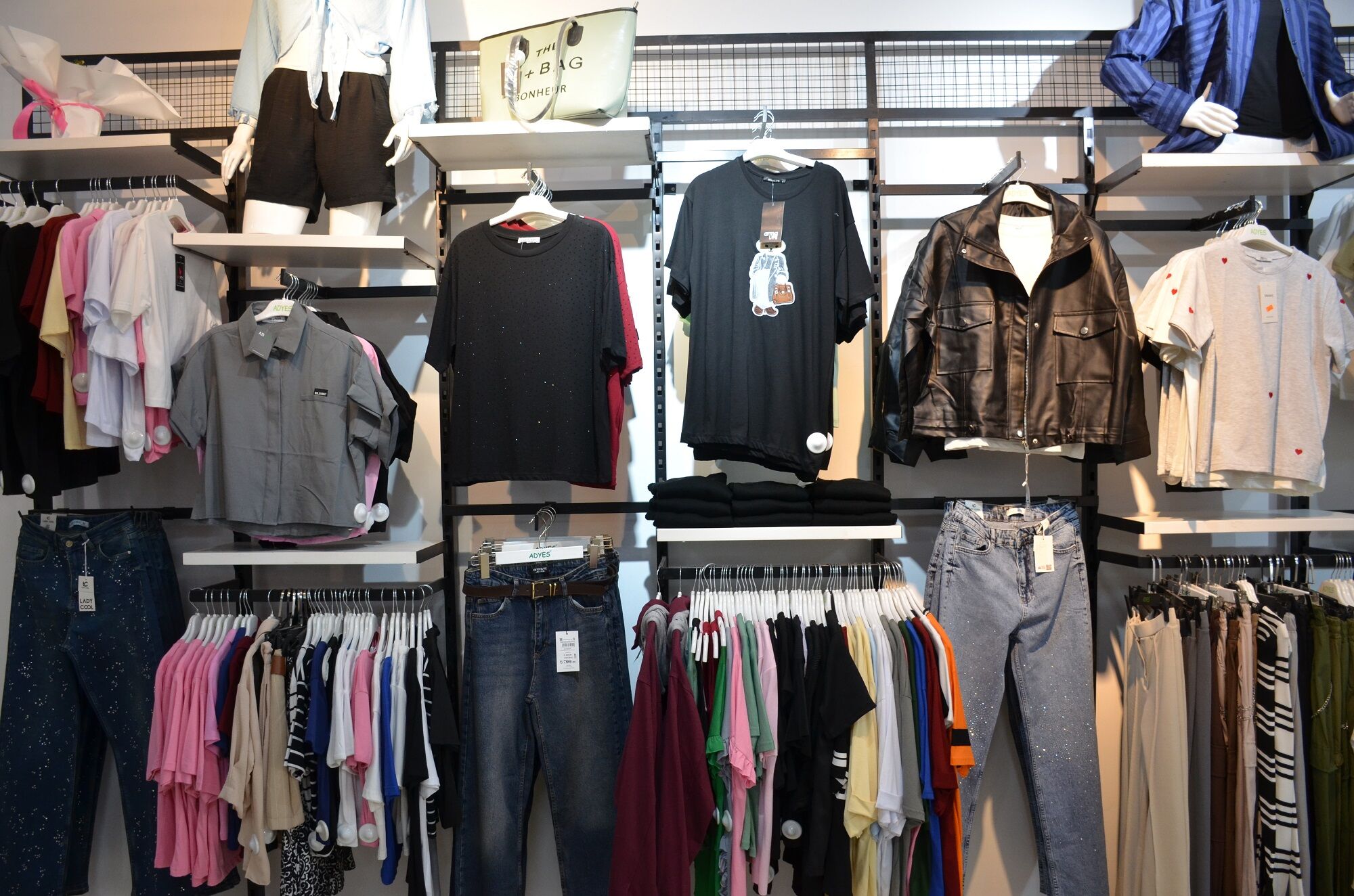 Adyes Giyim Yeni Yerinde Bayrama Özel Büyük İndirimler (11)