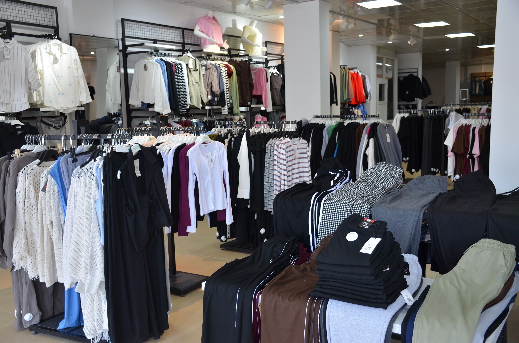 Adyes Giyim Yeni Yerinde Bayrama Özel Büyük İndirimler (5)