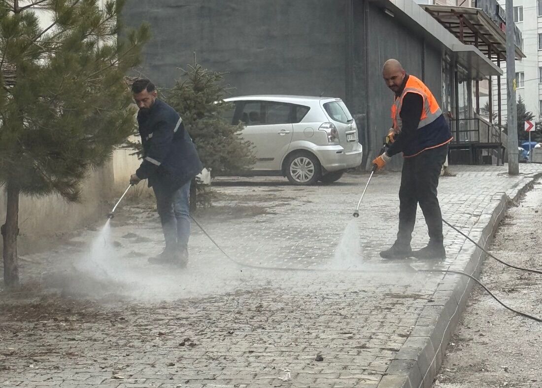 Afşin Belediyesi Bayram Öncesi Çalışmalarını Sürdürüyor14
