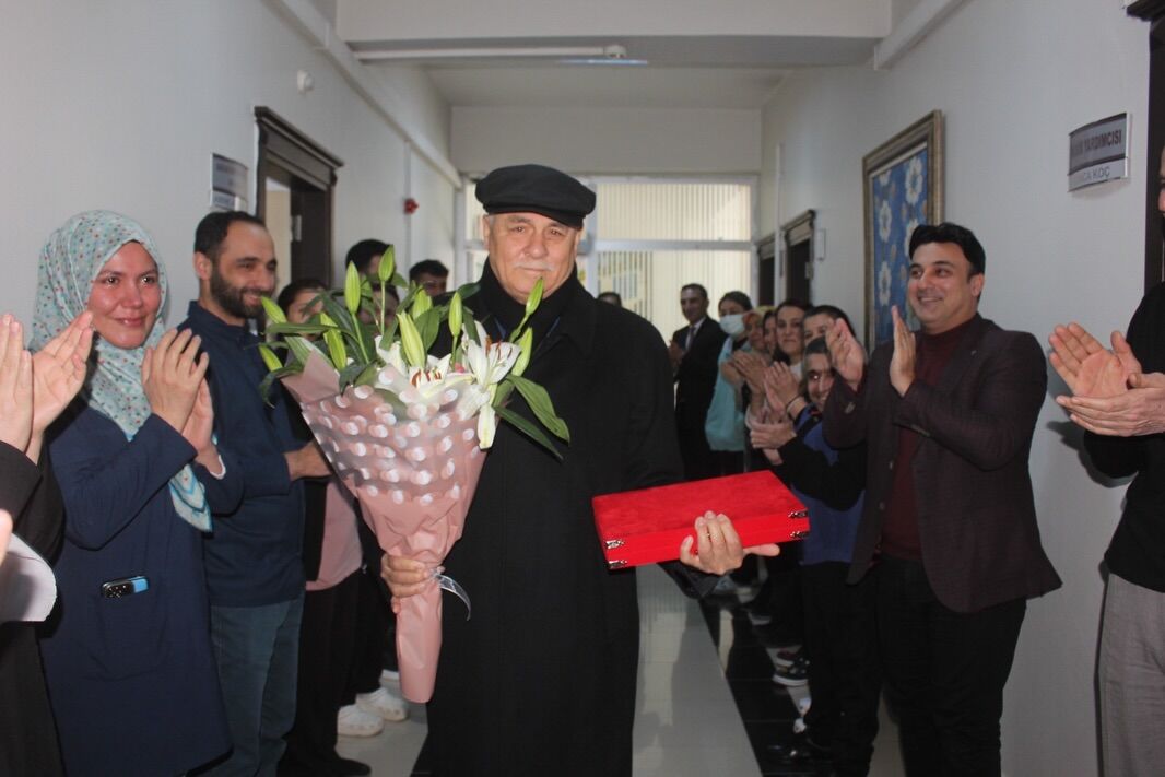 Afşin Devlet Hastanesi’nde Uzun Yılların Emektarı Emekli Oldu1