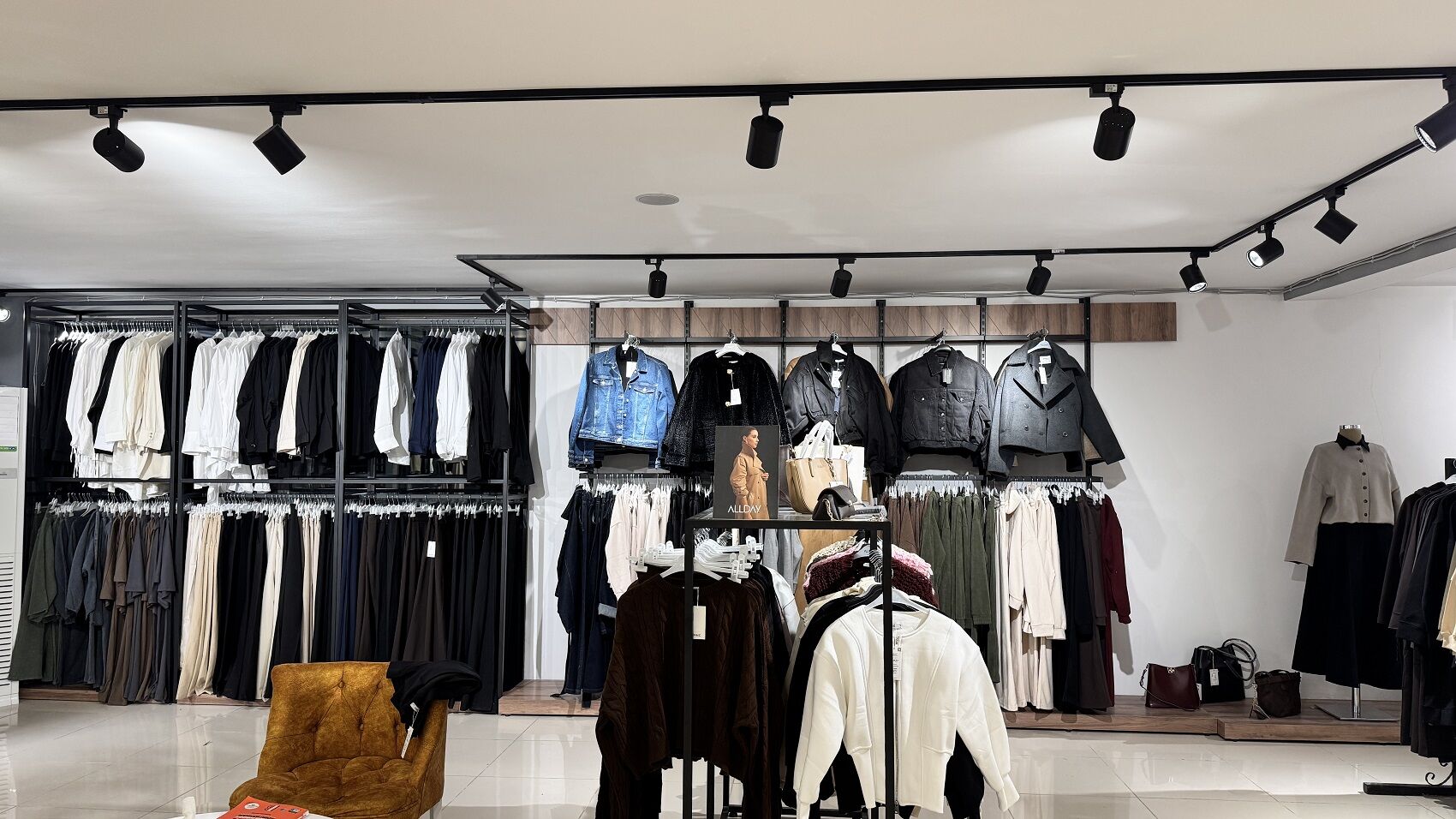 Afşin H&S Wear’da Ramazan Bayramı’na Özel İndirimler Başladı (14)