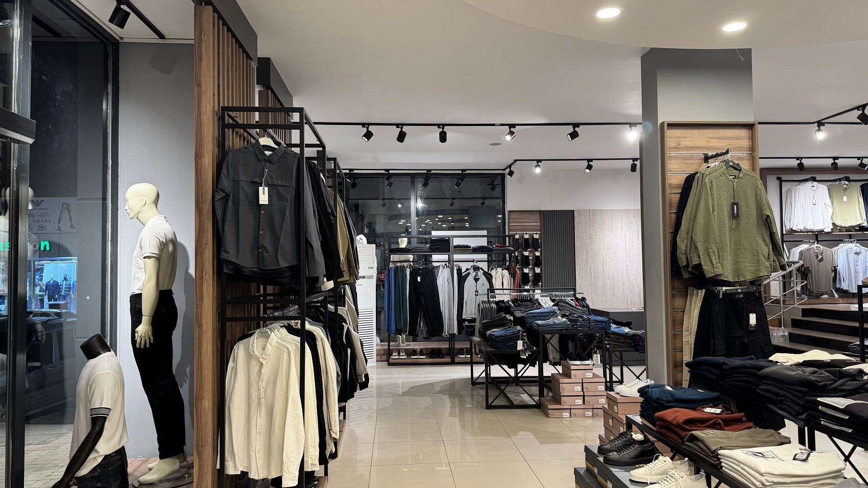 Afşin H&S Wear’da Ramazan Bayramı’na Özel İndirimler Başladı (9)