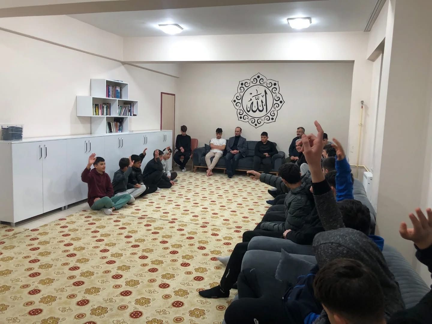 Afşin Kaymakamı Sarıdoğan, Öğrencilerle Sahur Sofrasında Buluştu5