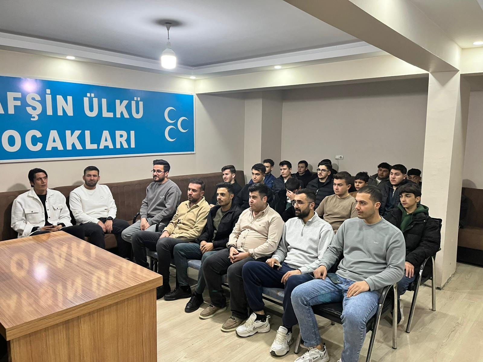 Afşin Ülkü Ocakları Gelecek Faaliyetler İçin Toplantı Düzenledi