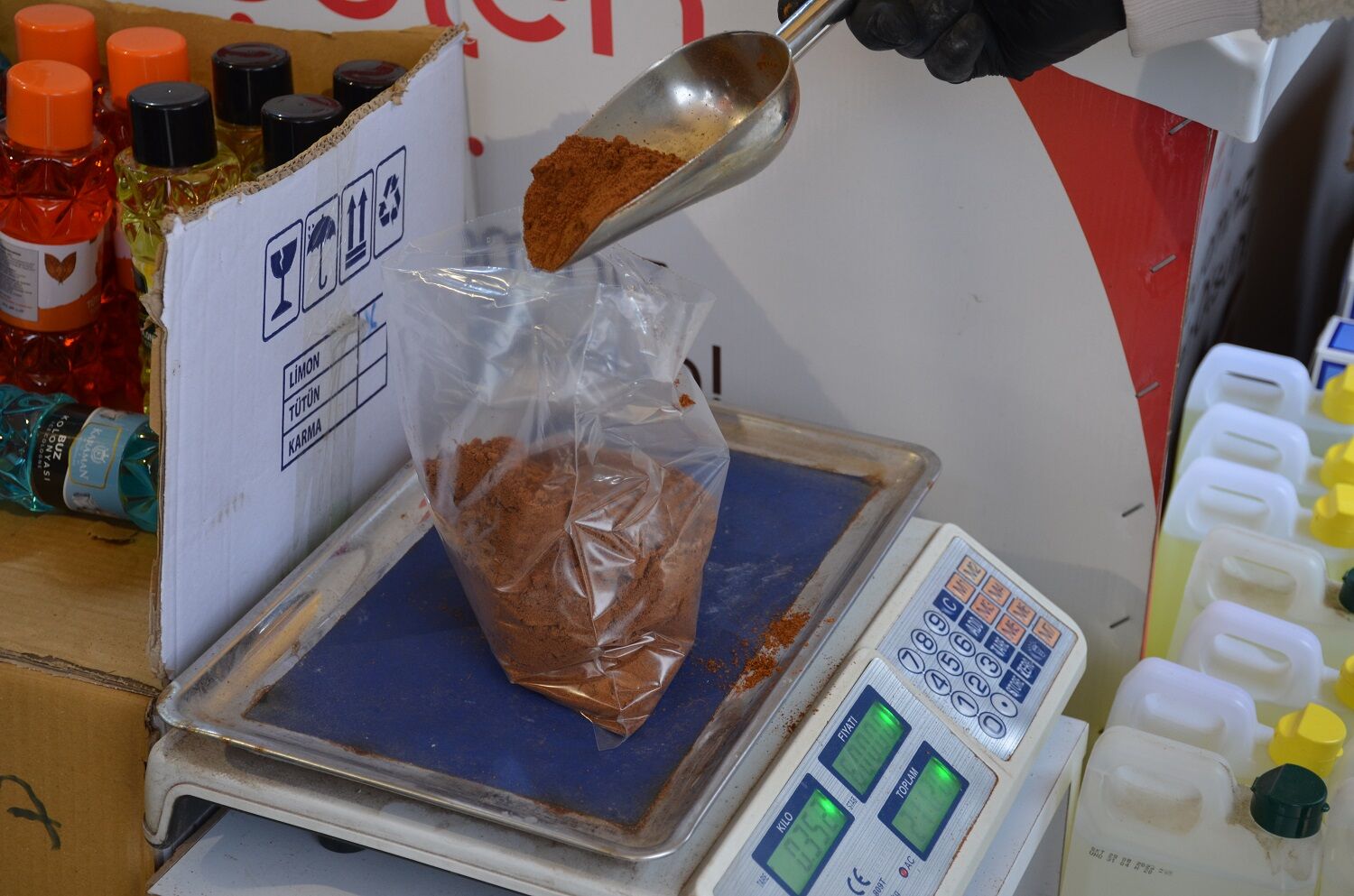 Afşin’de Arefe Günü Çarşı Dolup Taştı (11)