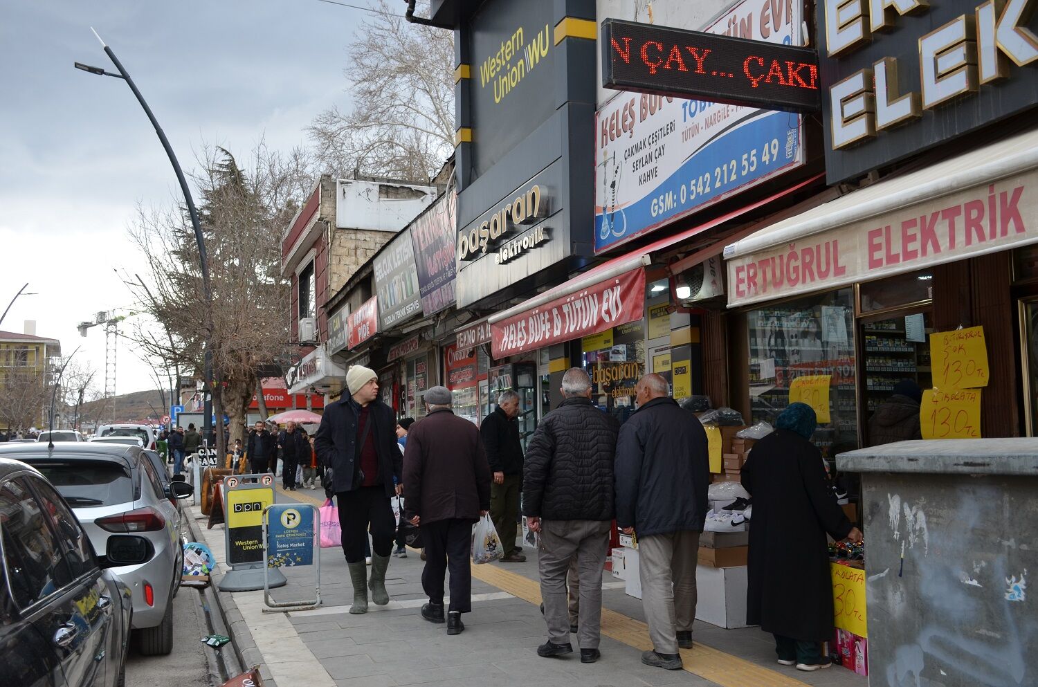 Afşin’de Arefe Günü Çarşı Dolup Taştı (5)
