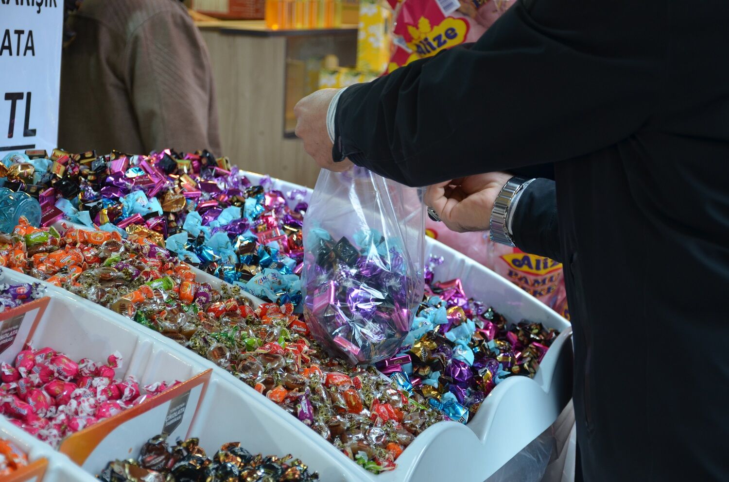 Afşin’de Arefe Günü Çarşı Dolup Taştı (9)