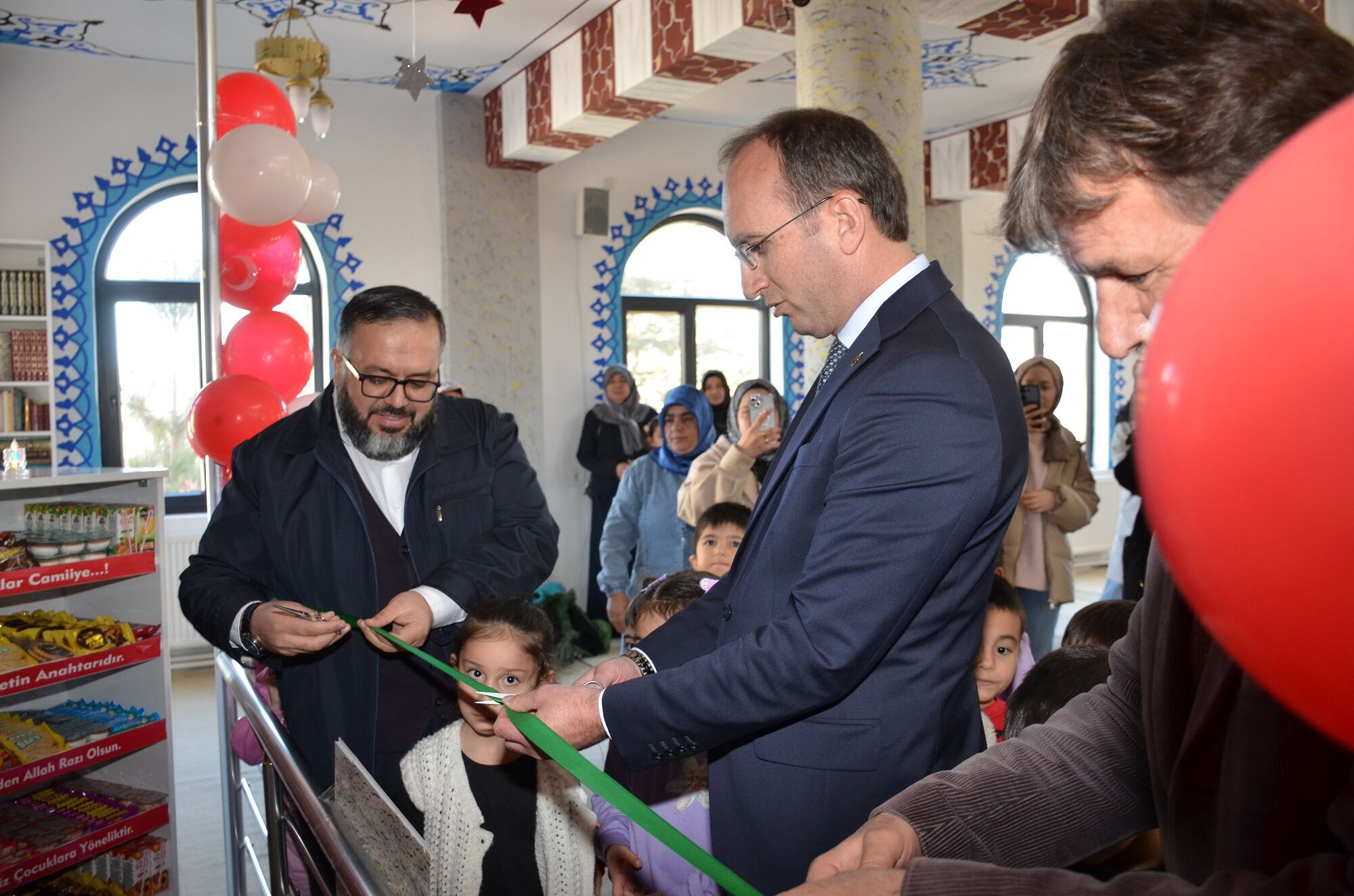 Afşin’de Çocuklara Camiyi Sevdirmeyi Amaçlayan ‘Çocuk Market’ Açıldı (14)