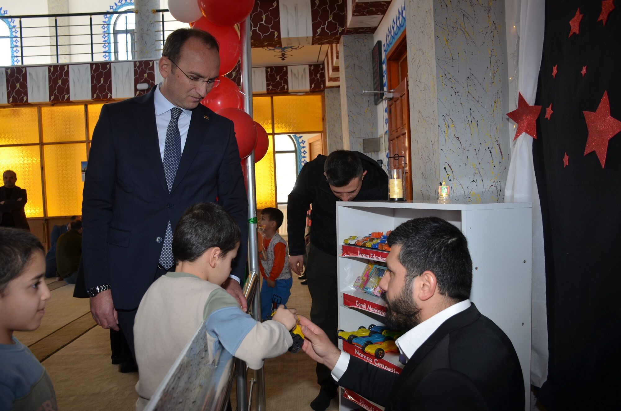 Afşin’de Çocuklara Camiyi Sevdirmeyi Amaçlayan ‘Çocuk Market’ Açıldı (18)