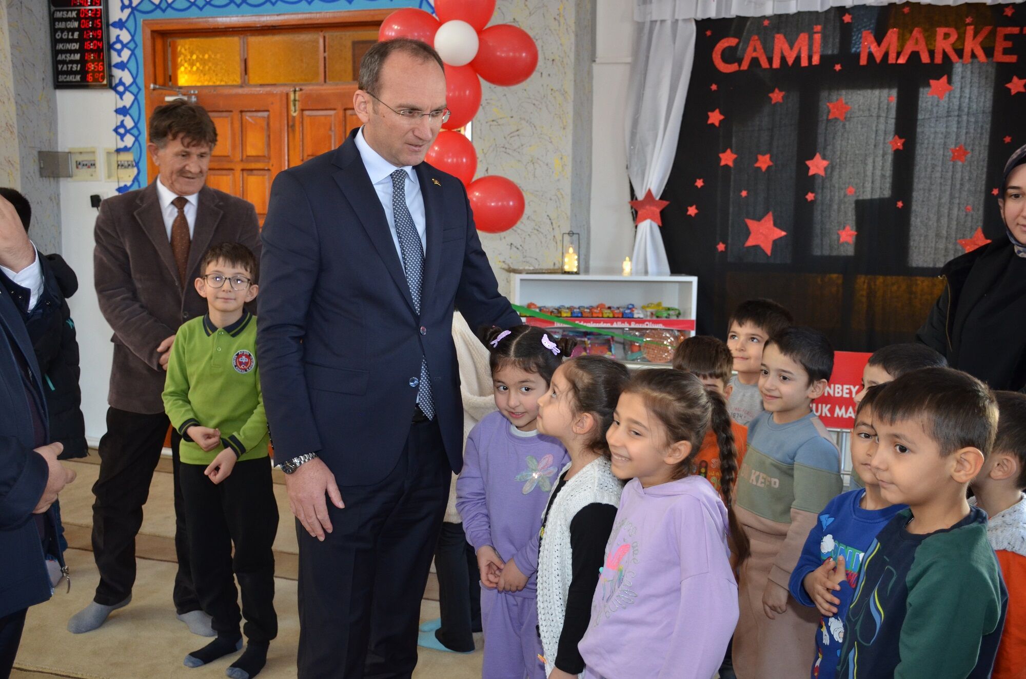 Afşin’de Çocuklara Camiyi Sevdirmeyi Amaçlayan ‘Çocuk Market’ Açıldı (3)