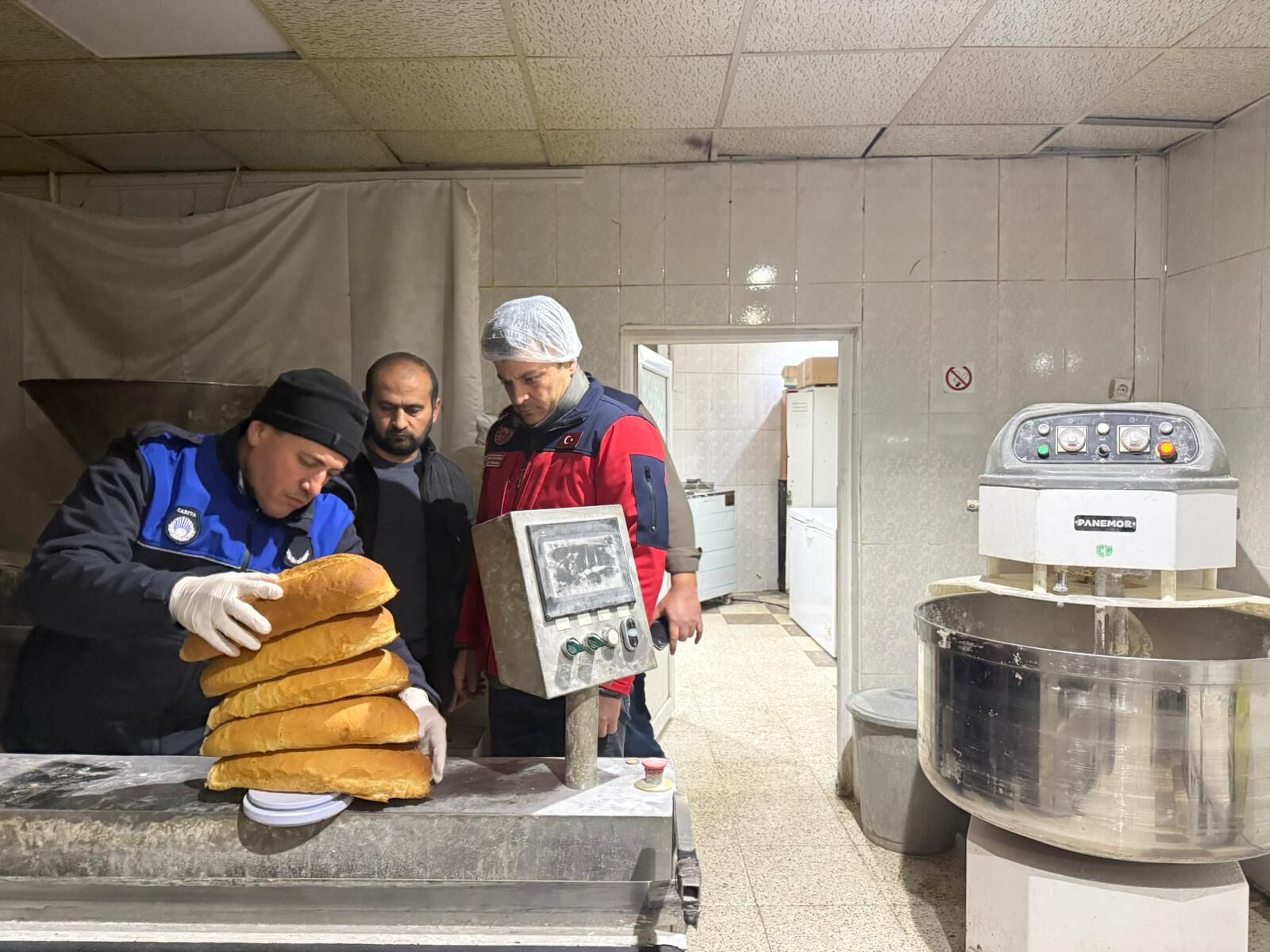 Afşin’de Fırınlar Denetlendi Bir İşletmeye İdari İşlem Yapıldı (2)