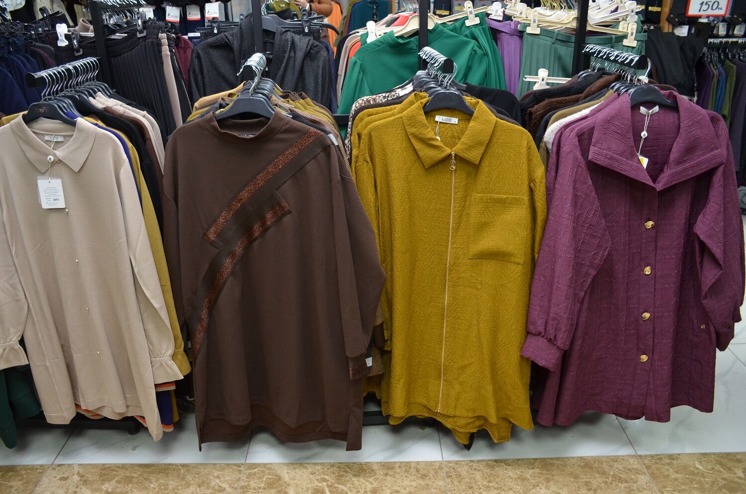 Afşin’de Giyimin Güvenilir Adresi Öz Cerenler (16)