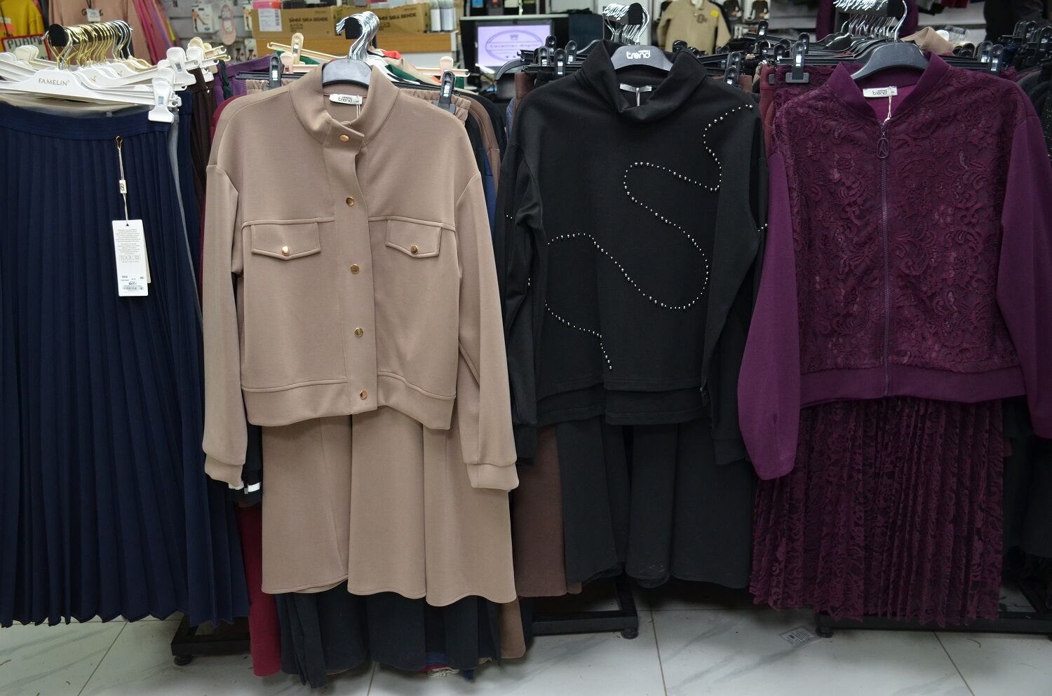 Afşin’de Giyimin Güvenilir Adresi Öz Cerenler (19)