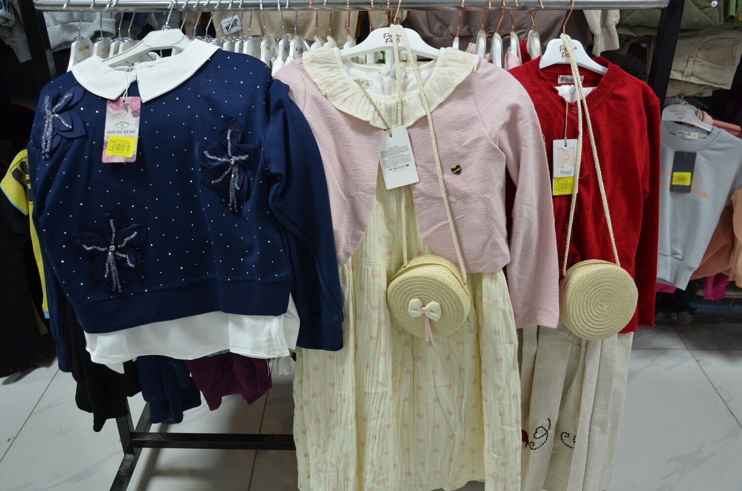 Afşin’de Giyimin Güvenilir Adresi Öz Cerenler (3)