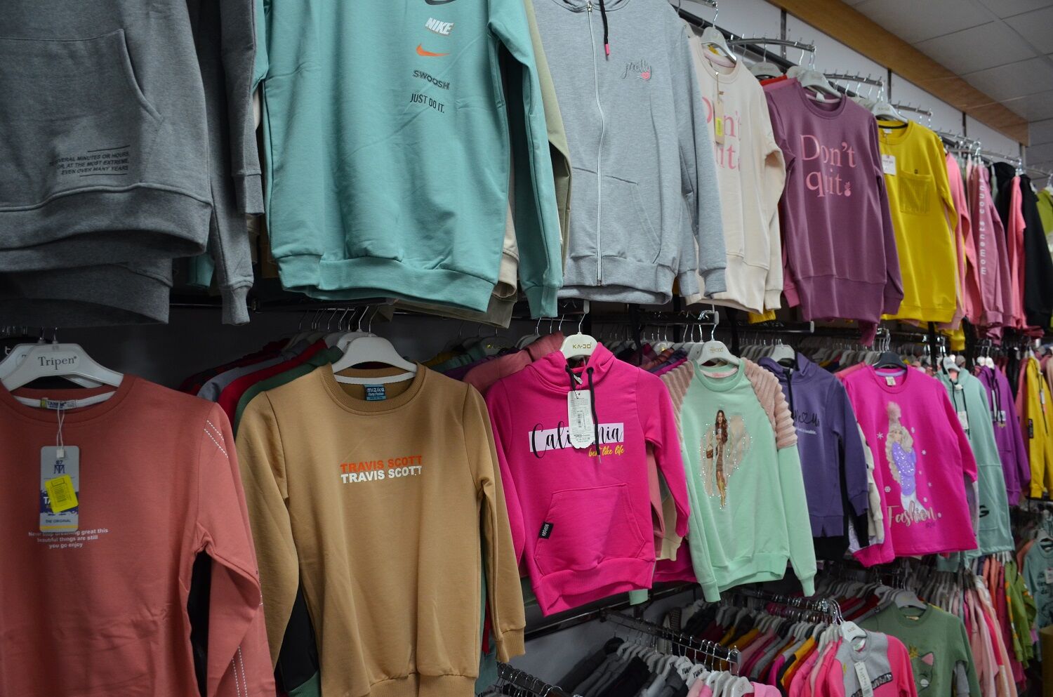 Afşin’de Giyimin Güvenilir Adresi Öz Cerenler (4)