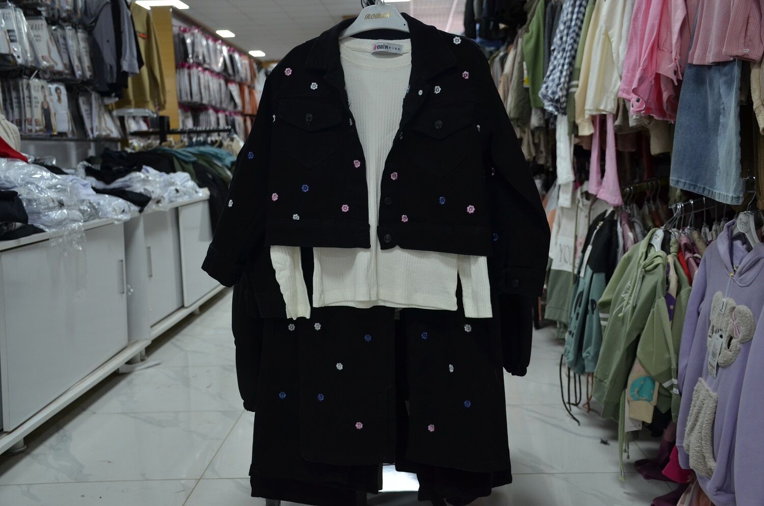 Afşin’de Giyimin Güvenilir Adresi Öz Cerenler (7)