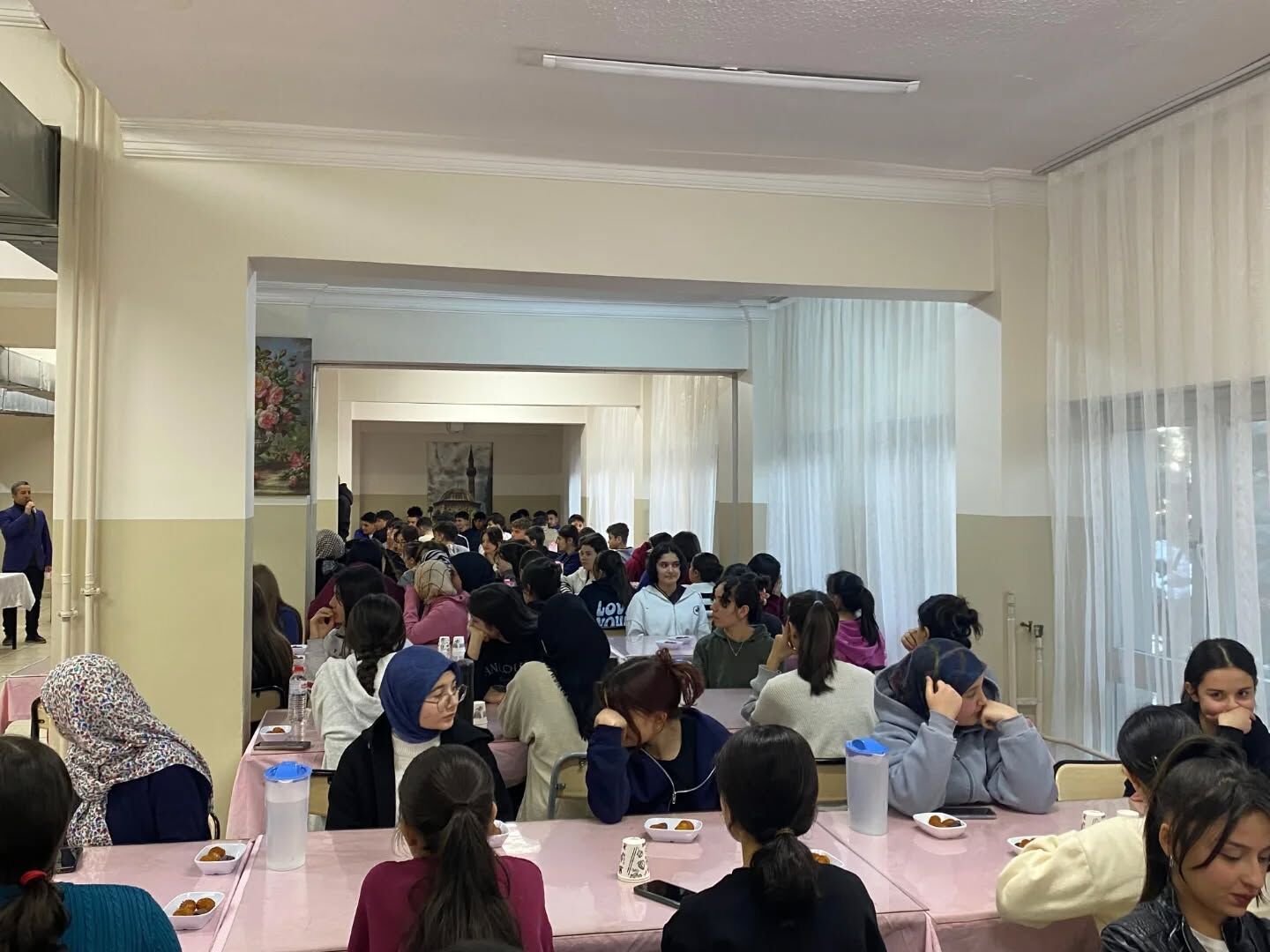 Afşin’de “İftarda Konuşalım” Programında Öğrencilerle Anlamlı Buluşma (1)