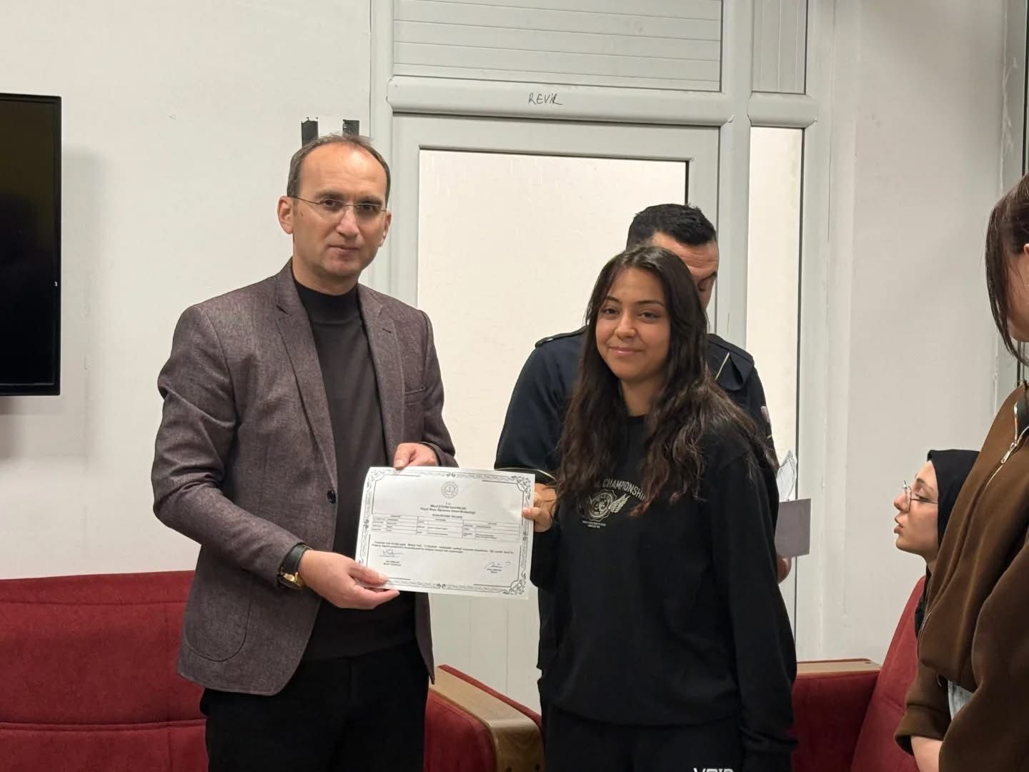 Afşin’de İftarda Konuşalım Programında Öğrencilerle Buluşma6