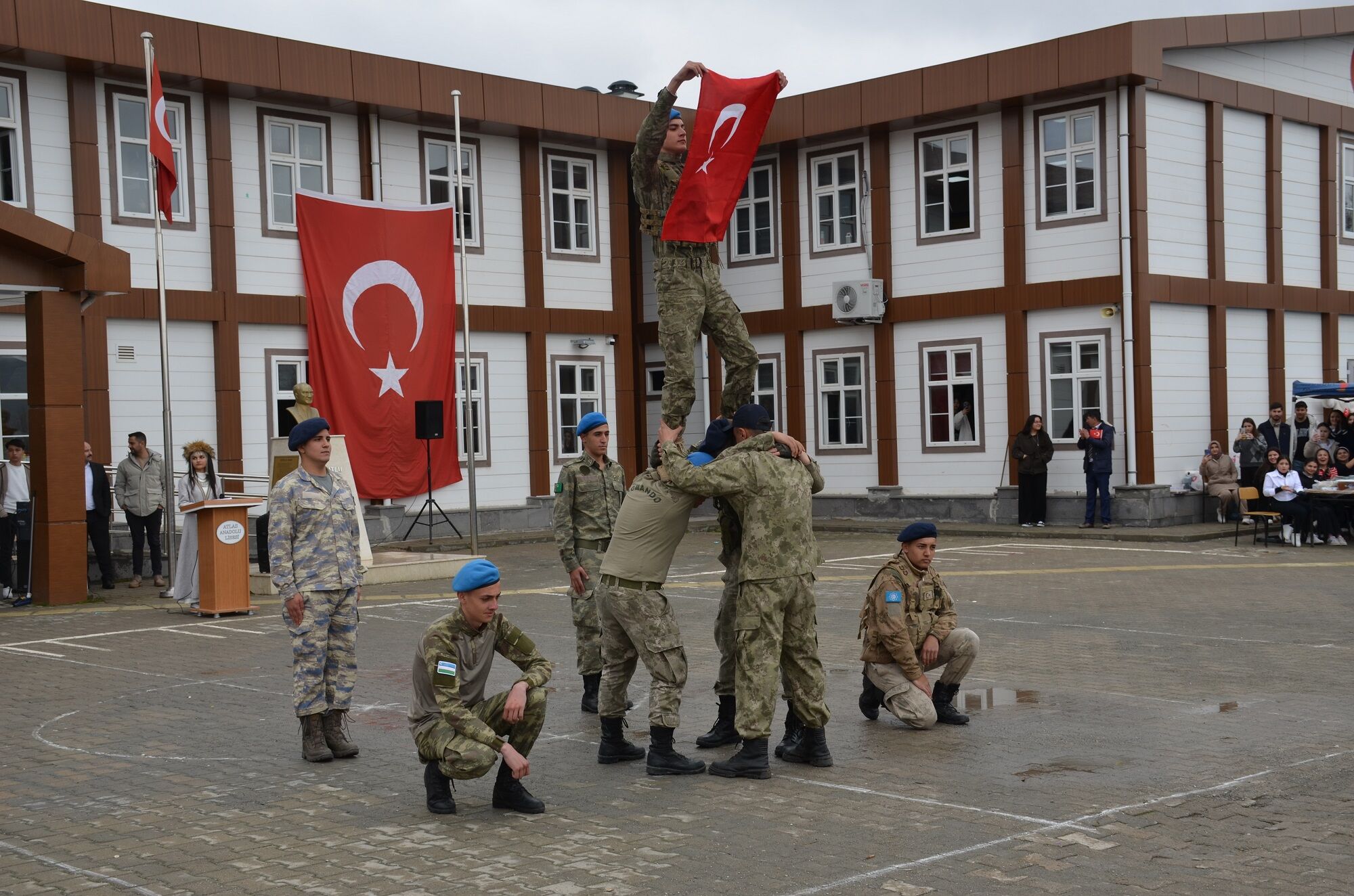 Afşin’de Nevruz Coşkusu Türk Dünyası Kültürü Şölende Buluştu (13)