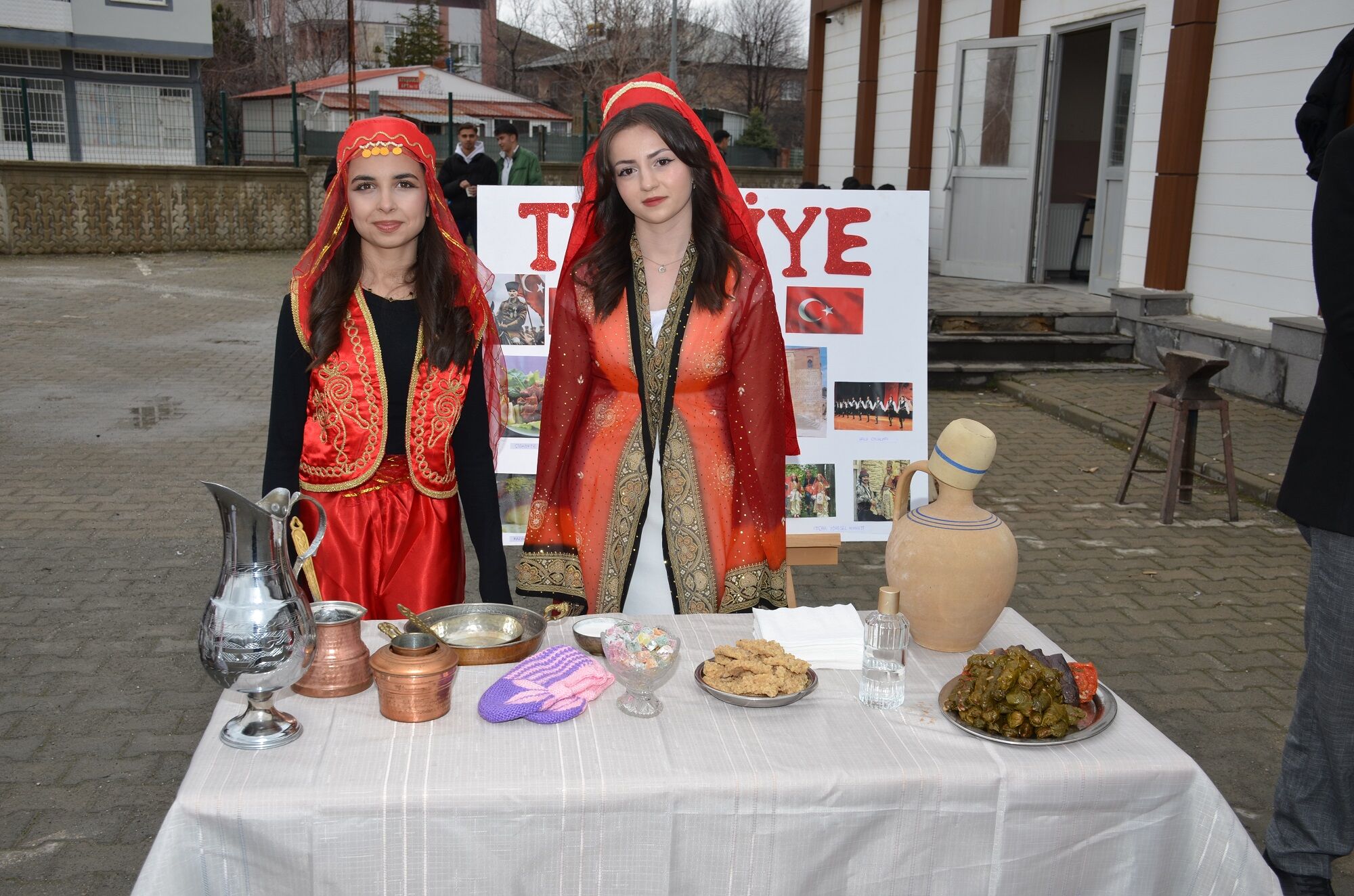 Afşin’de Nevruz Coşkusu Türk Dünyası Kültürü Şölende Buluştu (8)