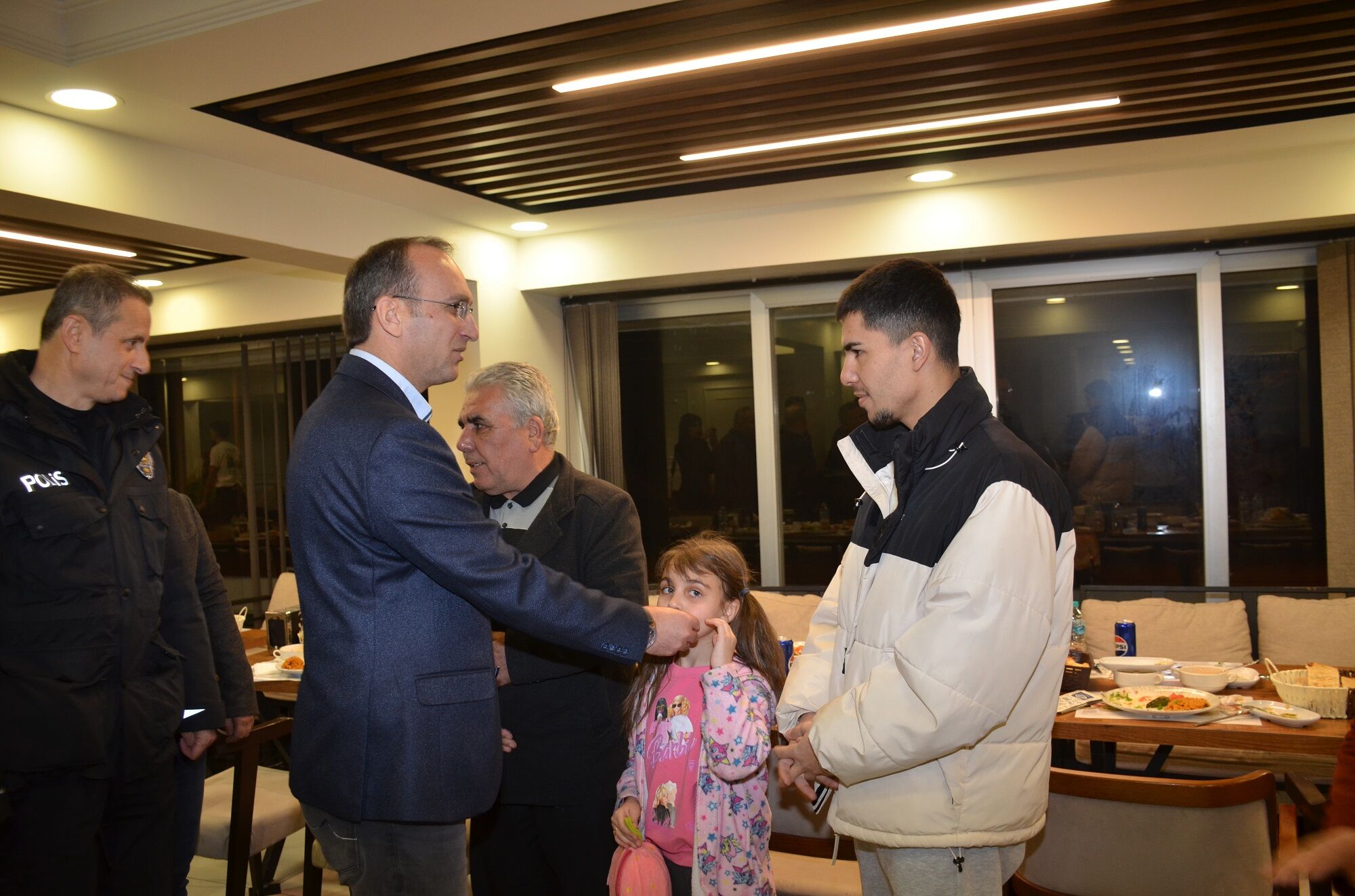 Afşin’de Öksüz Ve Yetimler İçin Gönülleri Isıtan İftar (11)