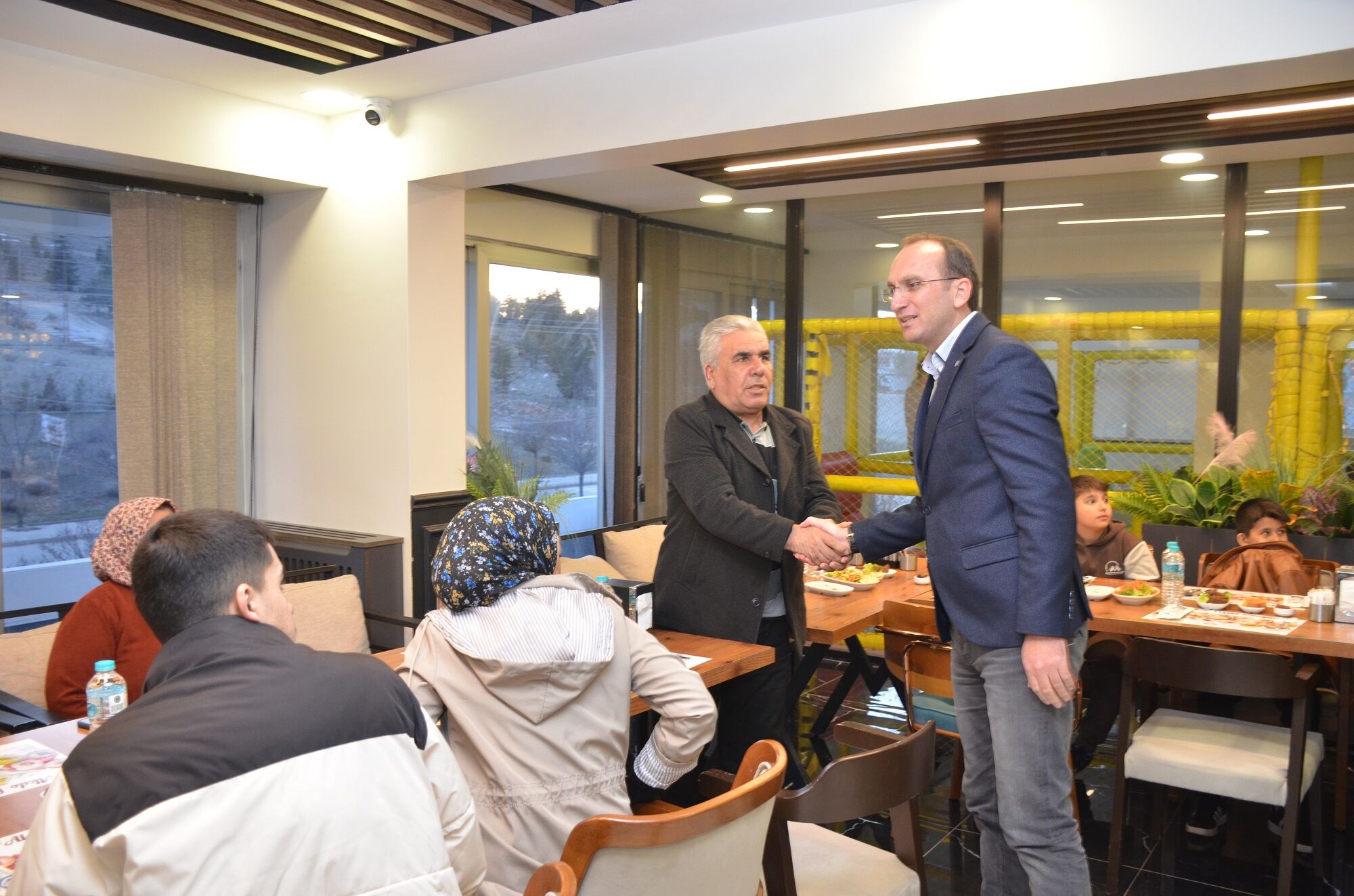 Afşin’de Öksüz Ve Yetimler İçin Gönülleri Isıtan İftar (12)