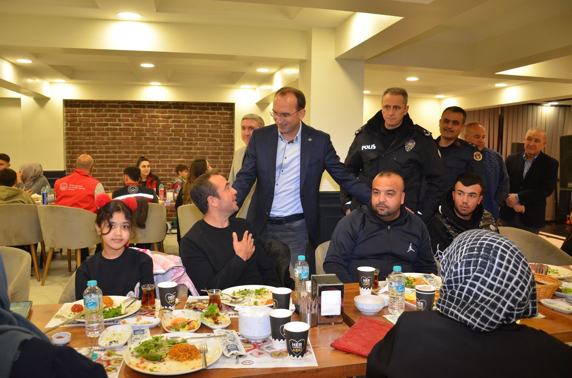 Afşin’de Öksüz Ve Yetimler İçin Gönülleri Isıtan İftar (6)