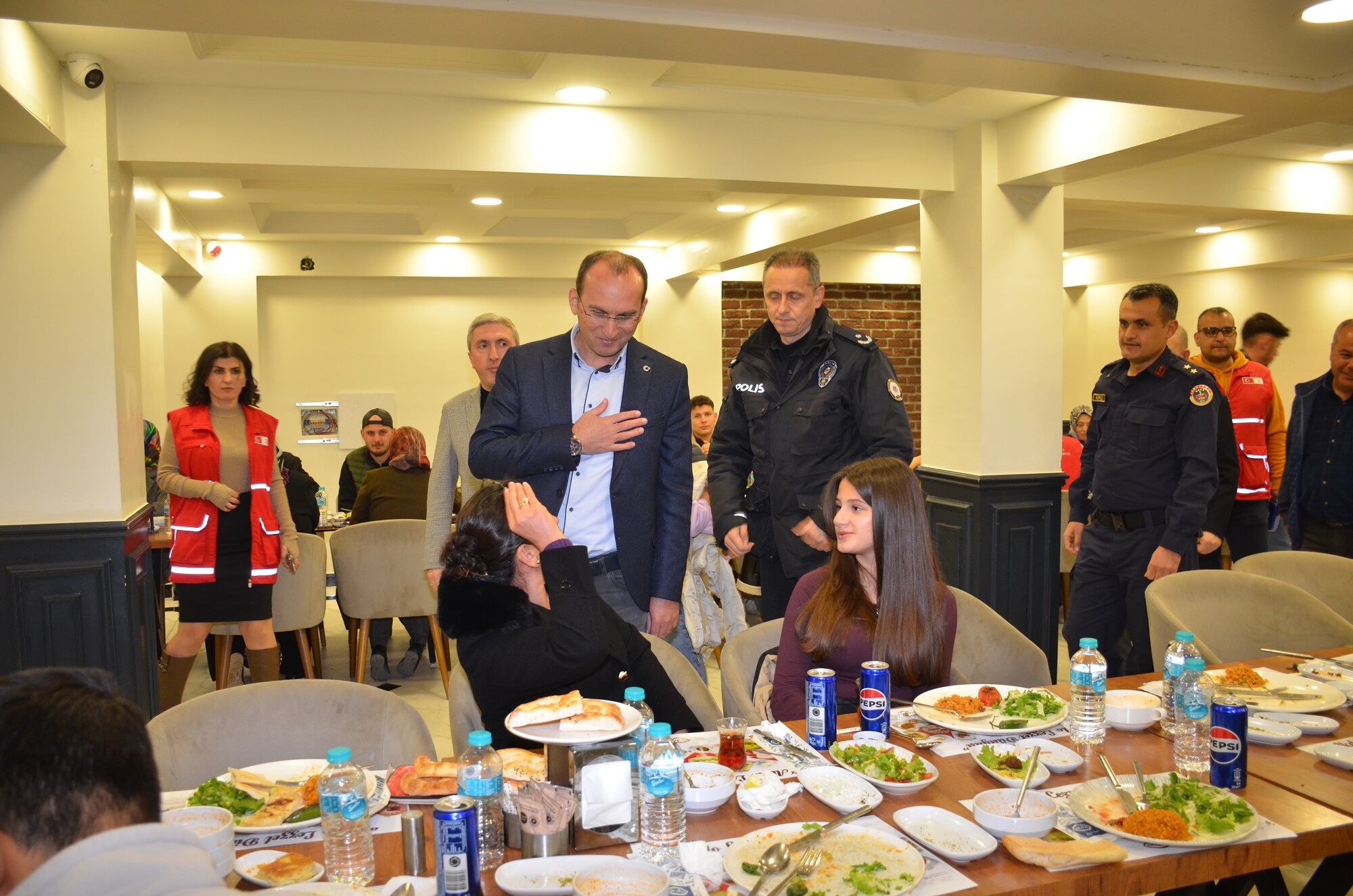 Afşin’de Öksüz Ve Yetimler İçin Gönülleri Isıtan İftar (8)