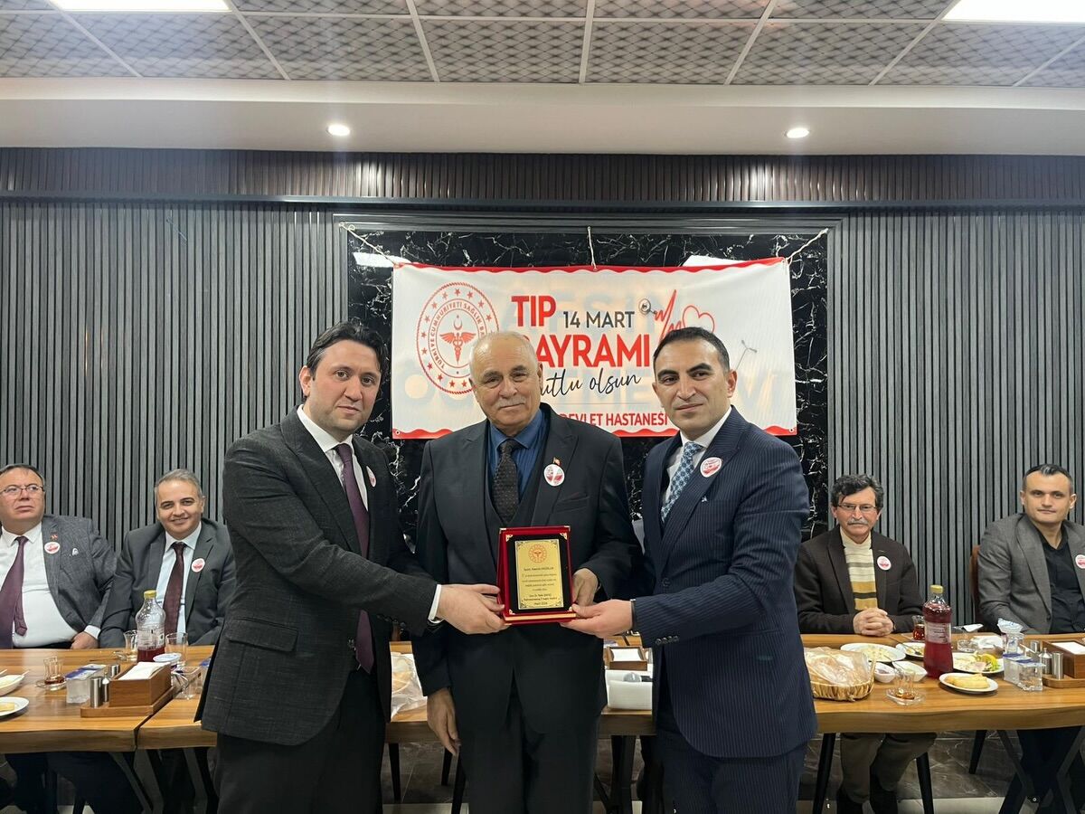 Afşin’de Sağlık Çalışanları İftarda Bir Araya Geldi14