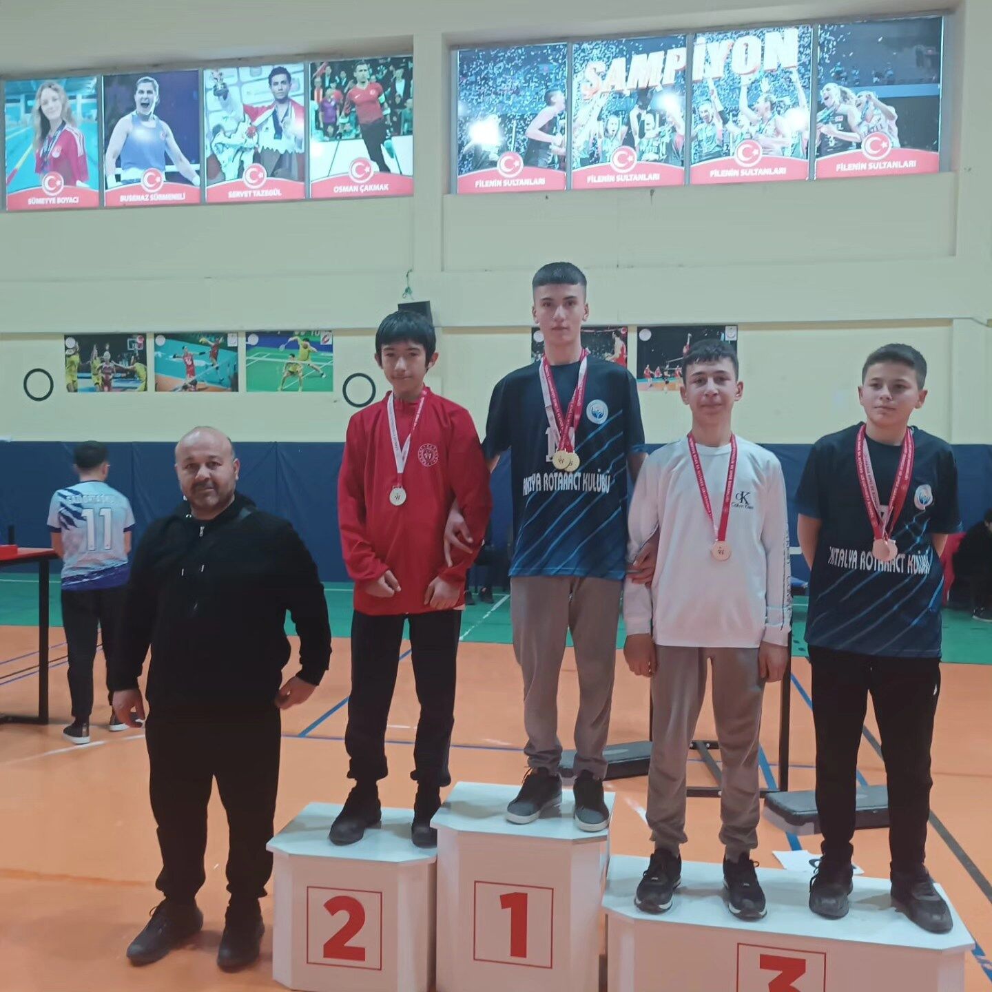 Afşin’den Bilek Güreşinde Büyük Başarı 8 Sporcu Bölge Müsabakalarına Gidiyor