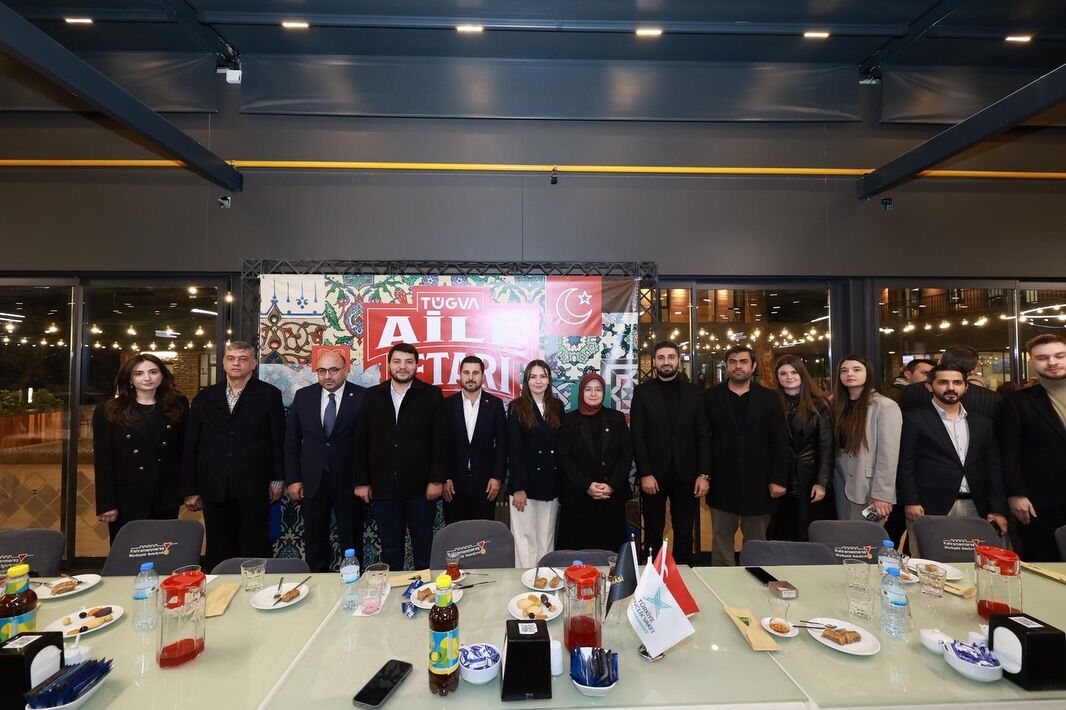 Ak Parti Heyeti Tügva’nın Geleneksel Aile İftarında Vatandaşlarla Buluştuu