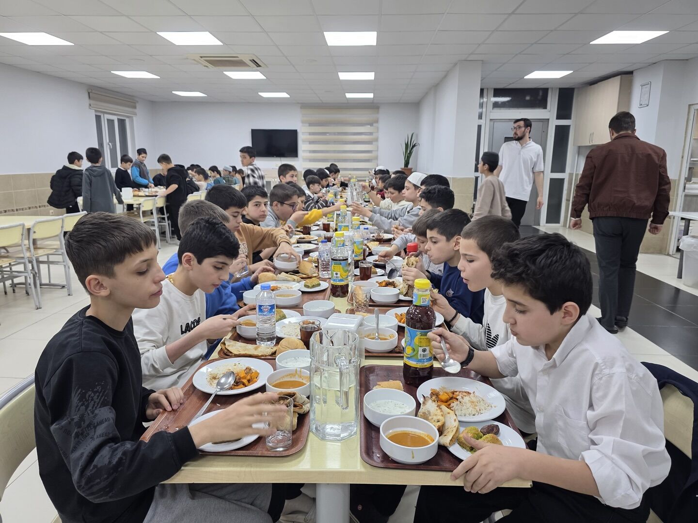 Ak Parti Kahramanmaraş İl Başkanı Gül, Kur’an Kursu Öğrencileriyle İftarda Buluştu (2)