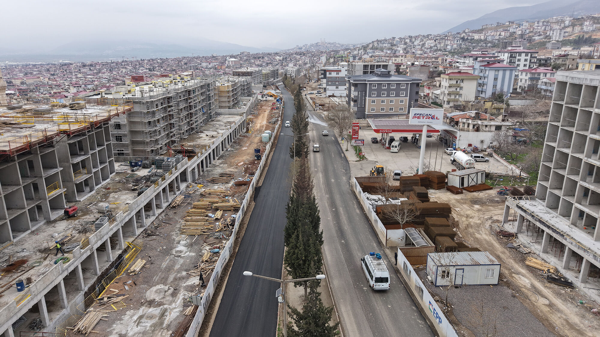 Büyükşehir, Doğukent’in Yolunu Yeniledi (1)