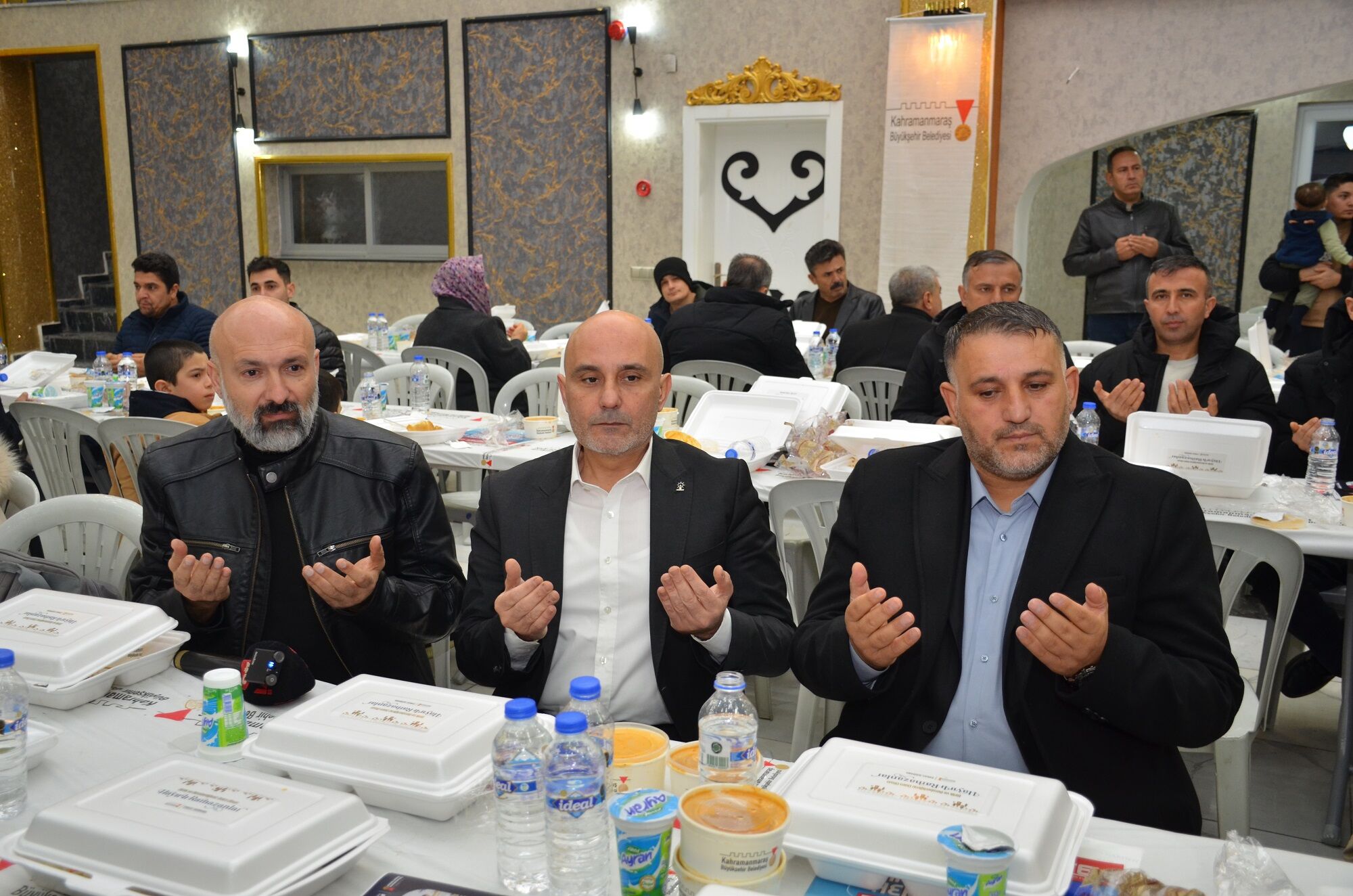 Büyükşehir’in İftar Programı Afşin’de Yoğun Katılımla Gerçekleşti (12)