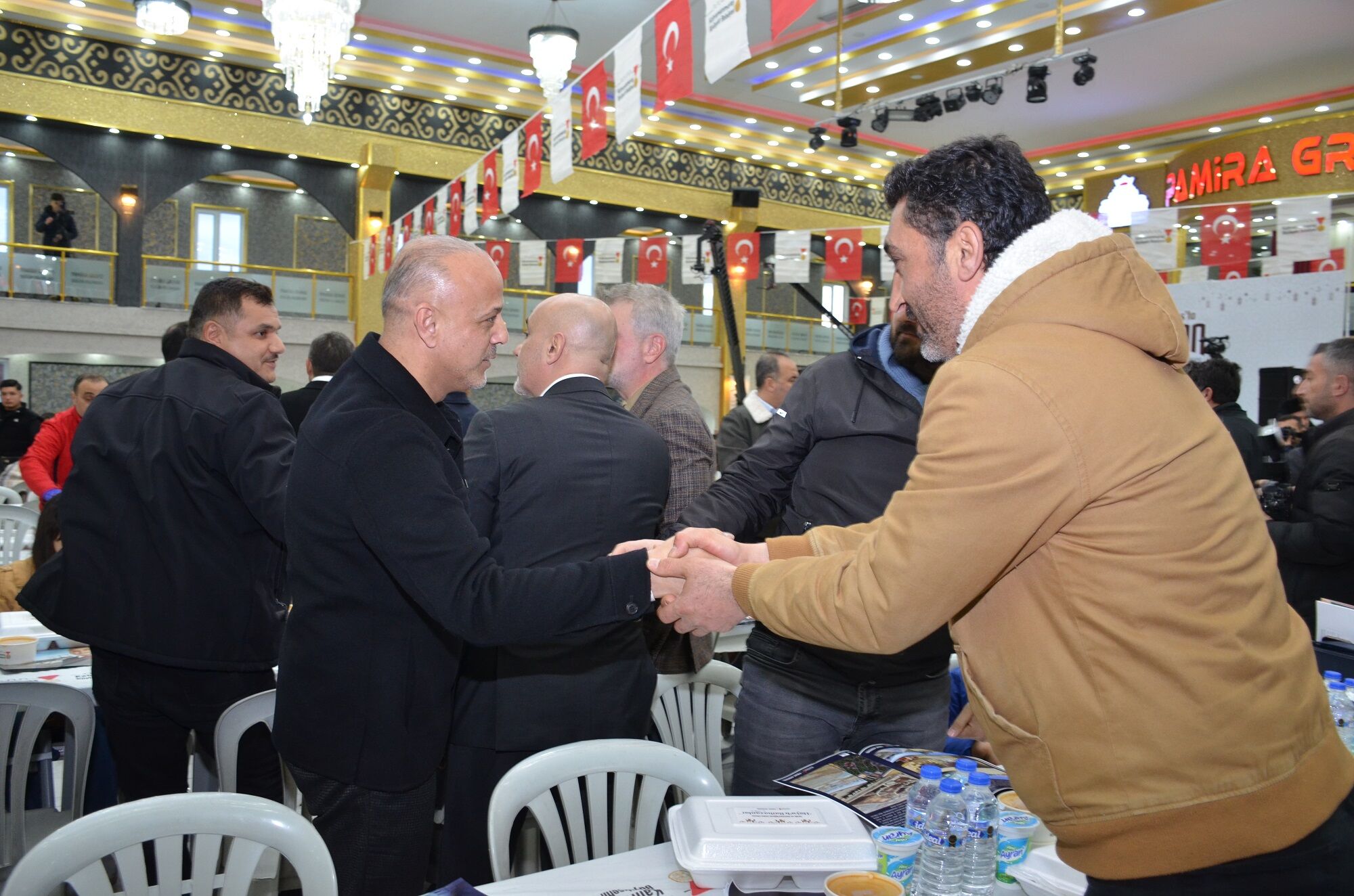 Büyükşehir’in İftar Programı Afşin’de Yoğun Katılımla Gerçekleşti (4)