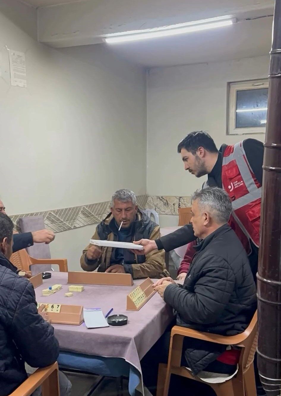 Chp Afşin Gençlik Kolları’ndan Altunelma Mahallesi’nde Kandil Etkinliği (1)