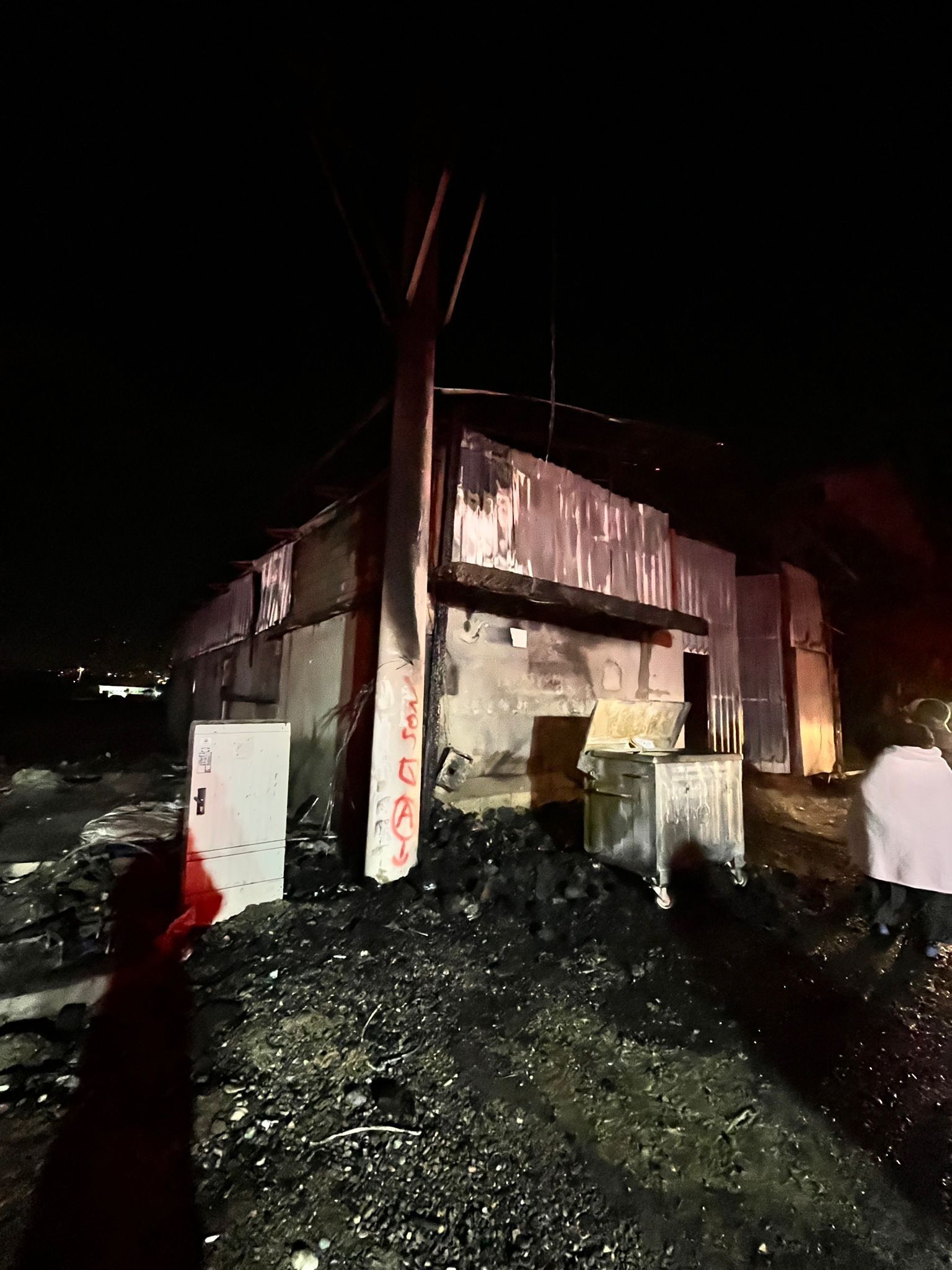 Depoda Çıkan Yangın Paniğe Neden Oldu (2)