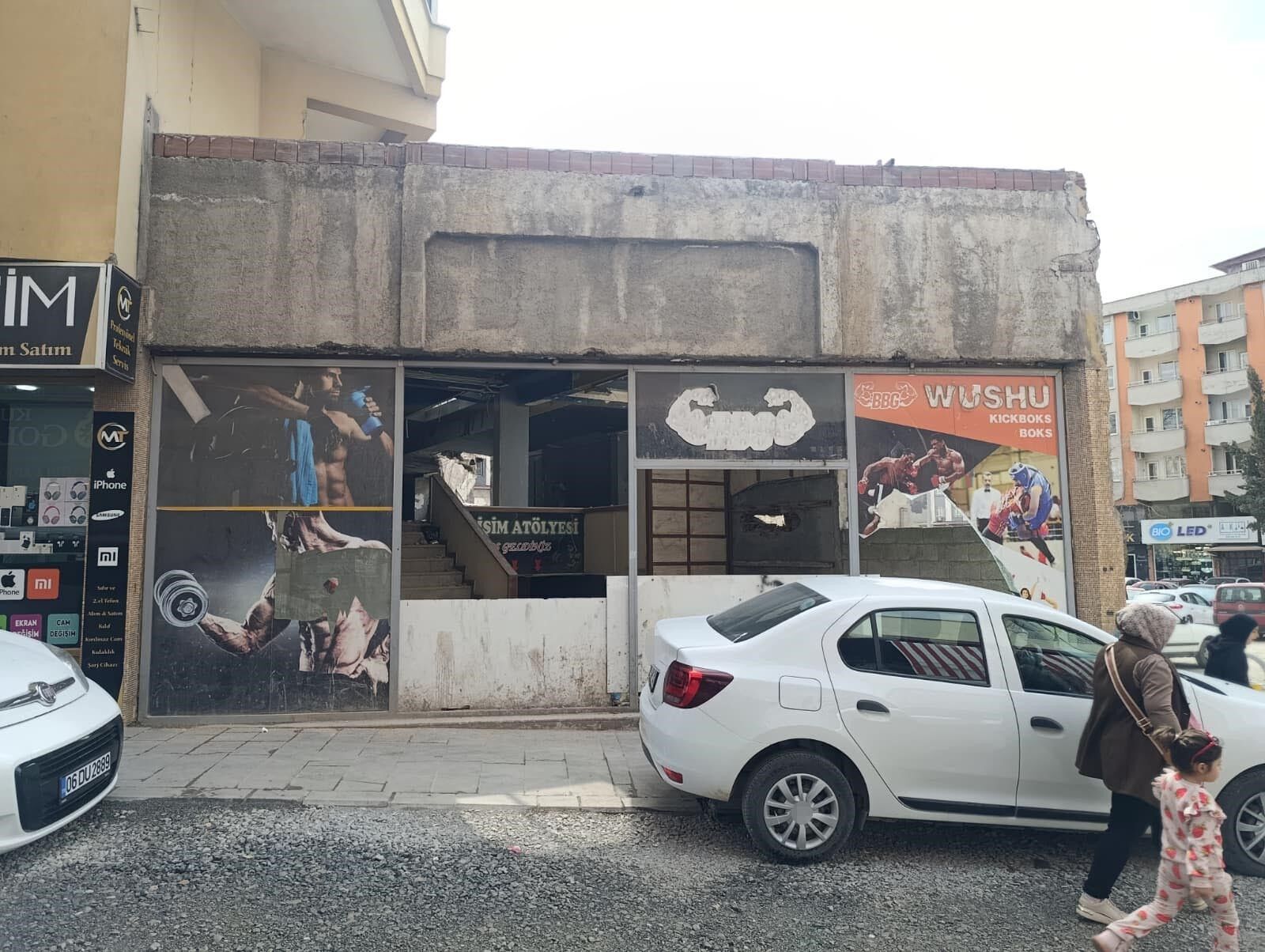 Depremde Hasar Alan Metruk Binalar Vatandaşları Tedirgin Ediyor (4)