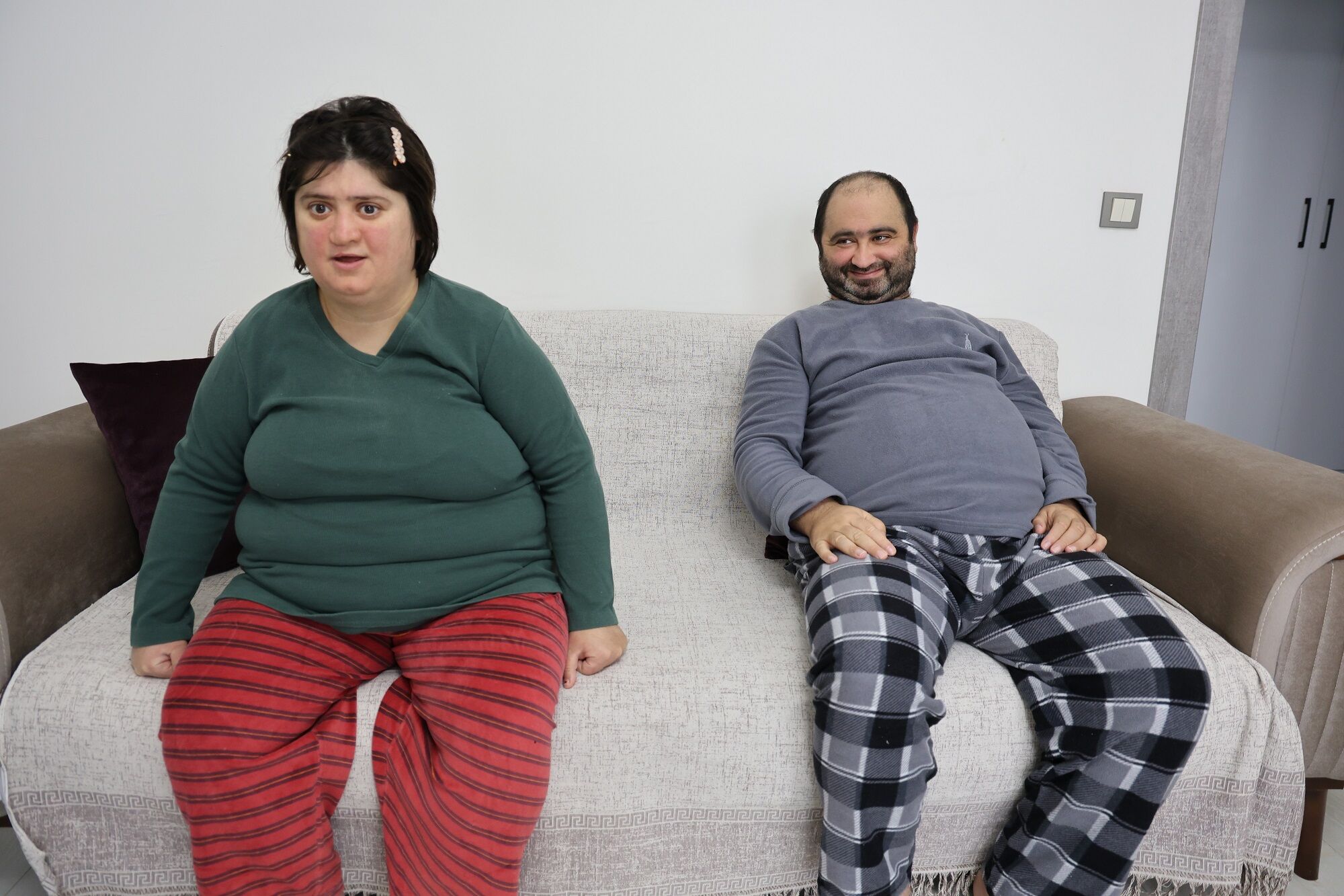 Depremzede Anne, Down Sendromlu İki Çocuğuyla Yeni Yuvasına Kavuştu (4)