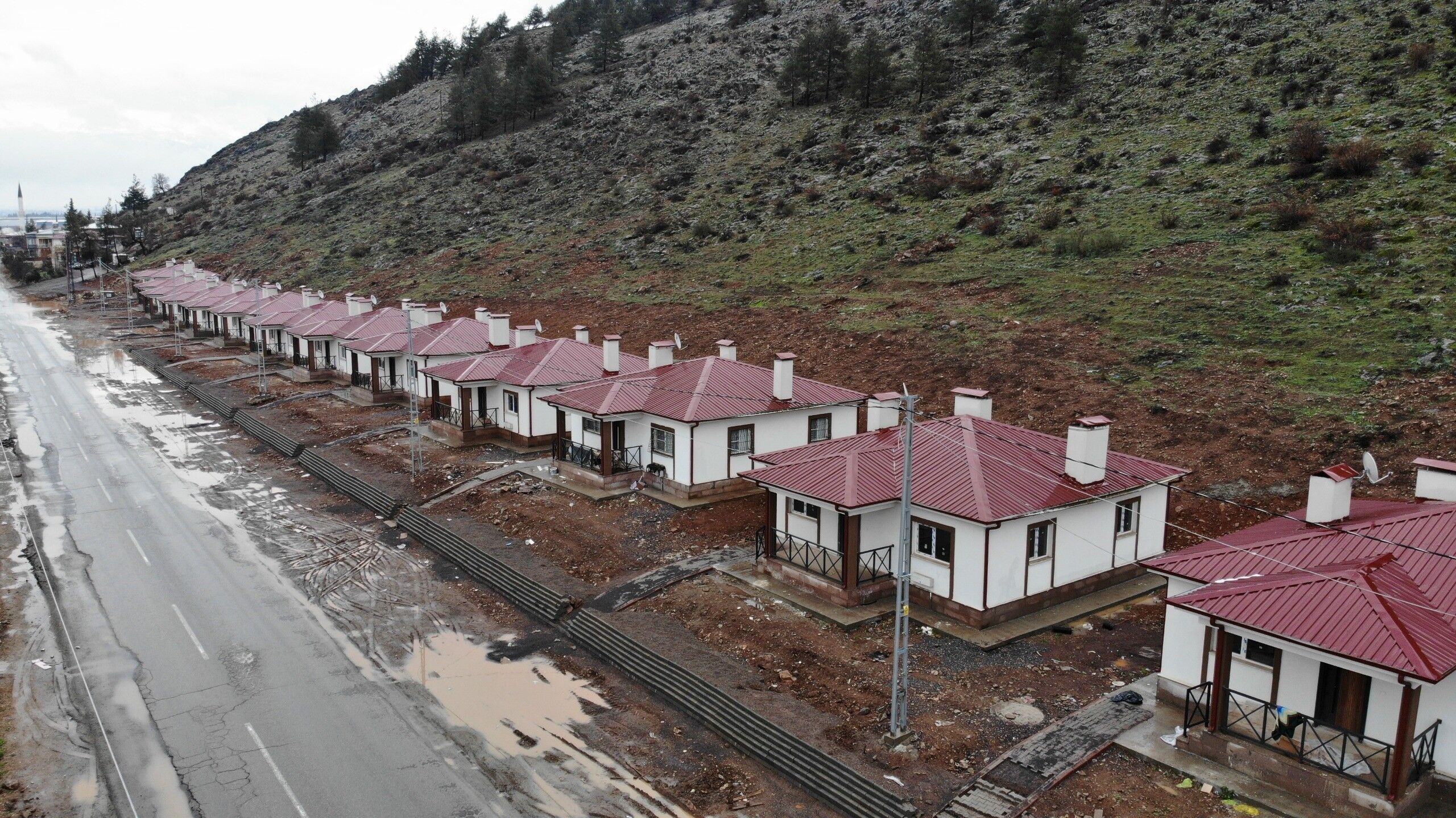 Depremzedelere 15 Köy Konutu Teslim Edildi (3)