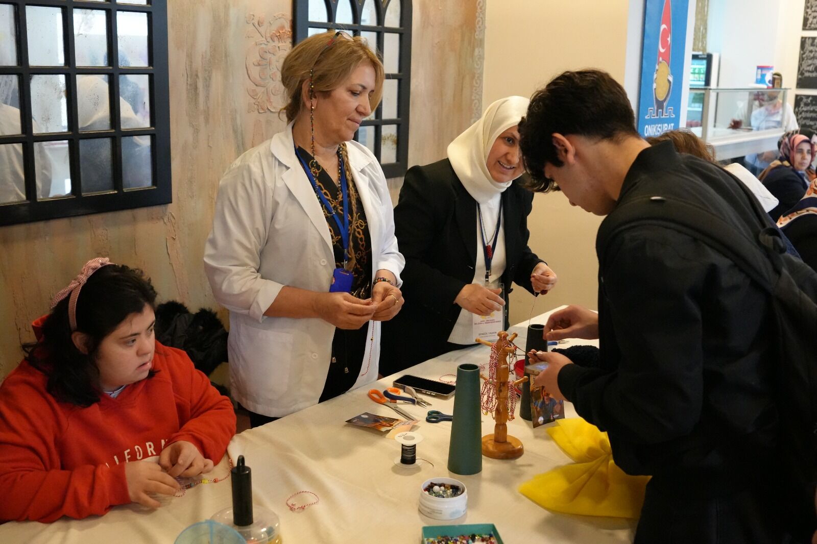 Dokmer’de Sevgi Kazandı Down Sendromlular Günü’ne Renkli Kutlama (2)