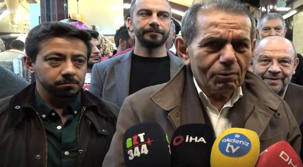 Galatasaray Başkanı Dursun Özbek Depremzedelerle Iftarda Buluştu 1