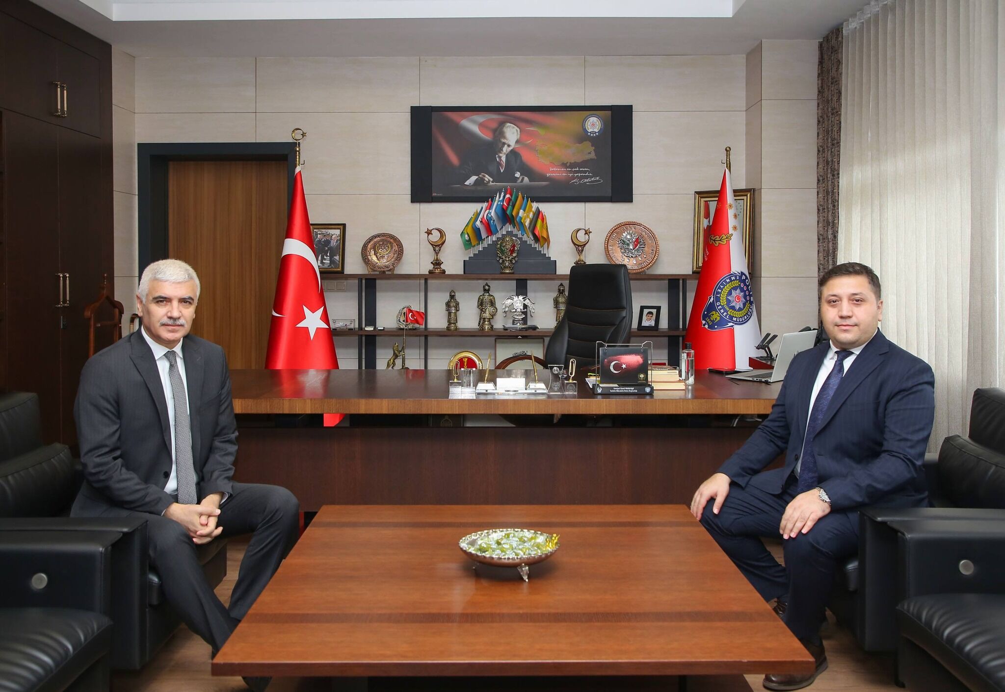 Göç İdaresi Müdürü Sarı’dan İl Emniyet Müdürü Yiğit’e Veda Ziyareti1
