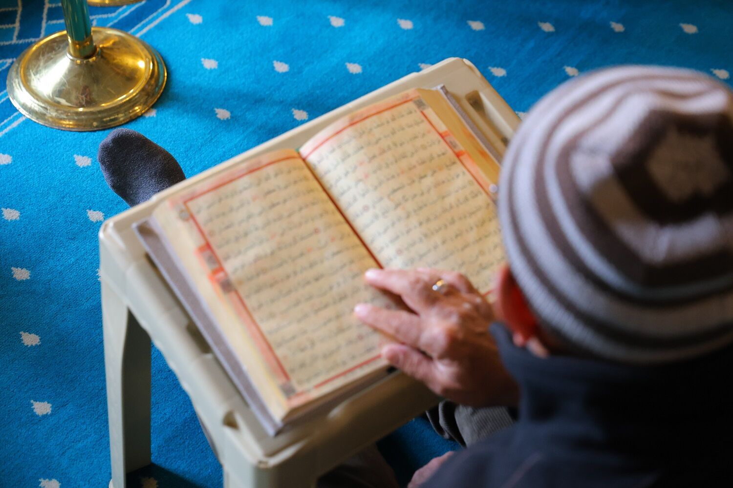 Görme Engelli Hafızlar Camide Mukabele Geleneğini Sürdürüyor (2)