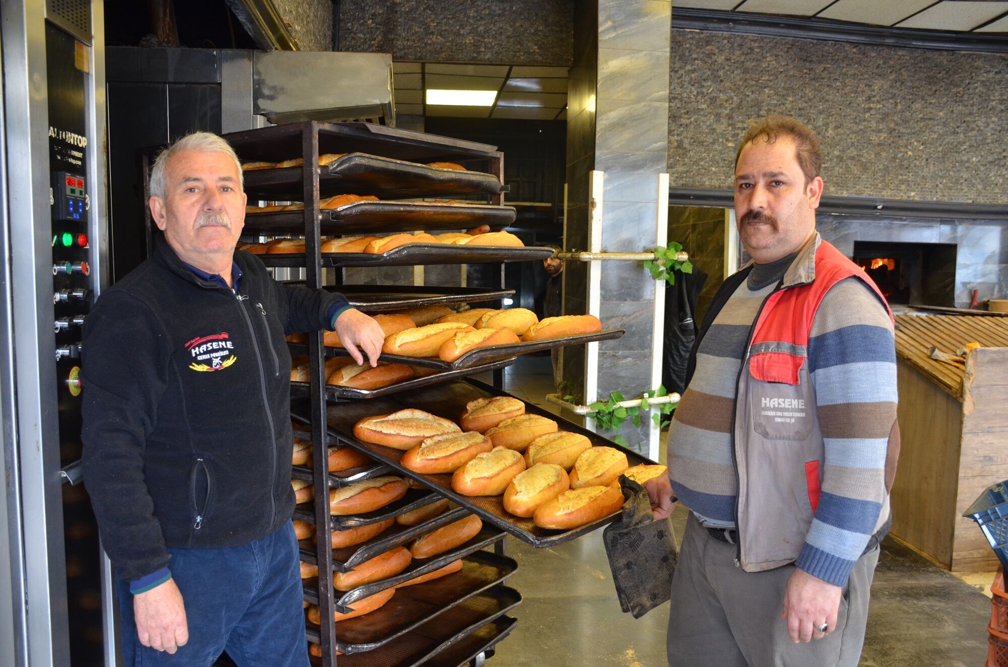 Hasene Ekmek Fabrikası Ekmekleri Ücretsiz Dağıtacak (1)