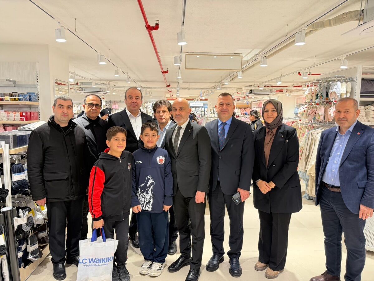 İl Başkanı Gül’den Deprem Şehidi Ailelerine Bayram Ziyareti1