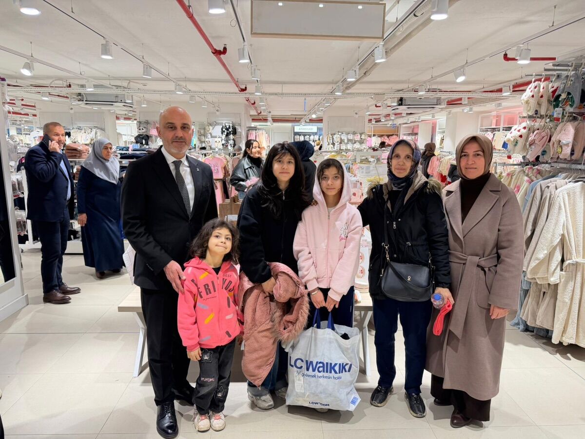 İl Başkanı Gül’den Deprem Şehidi Ailelerine Bayram Ziyareti4